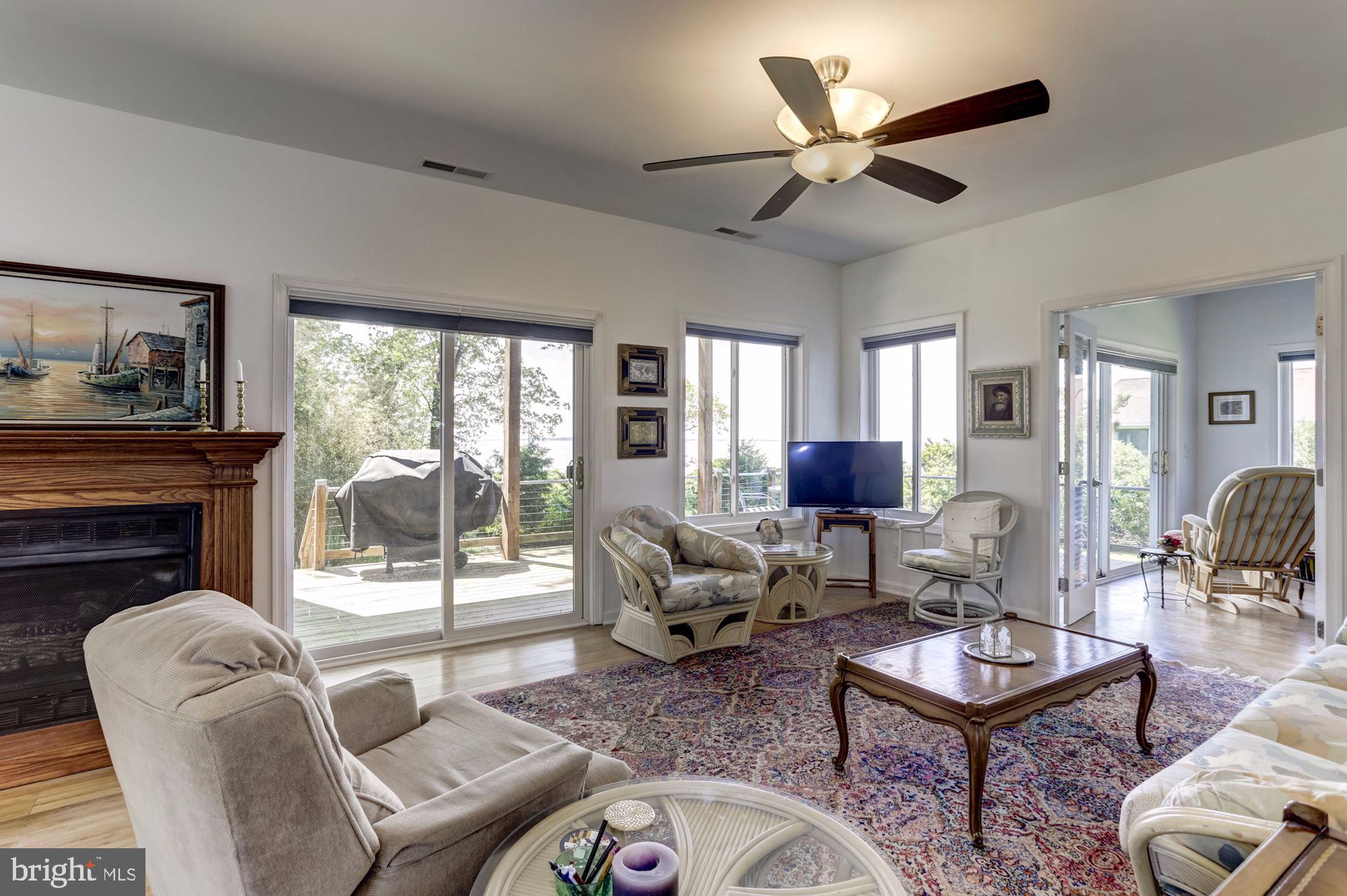 LOVE POINT - Residential Lease