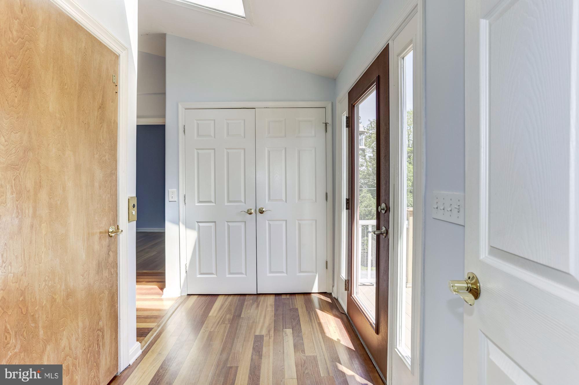 LOVE POINT - Residential Lease