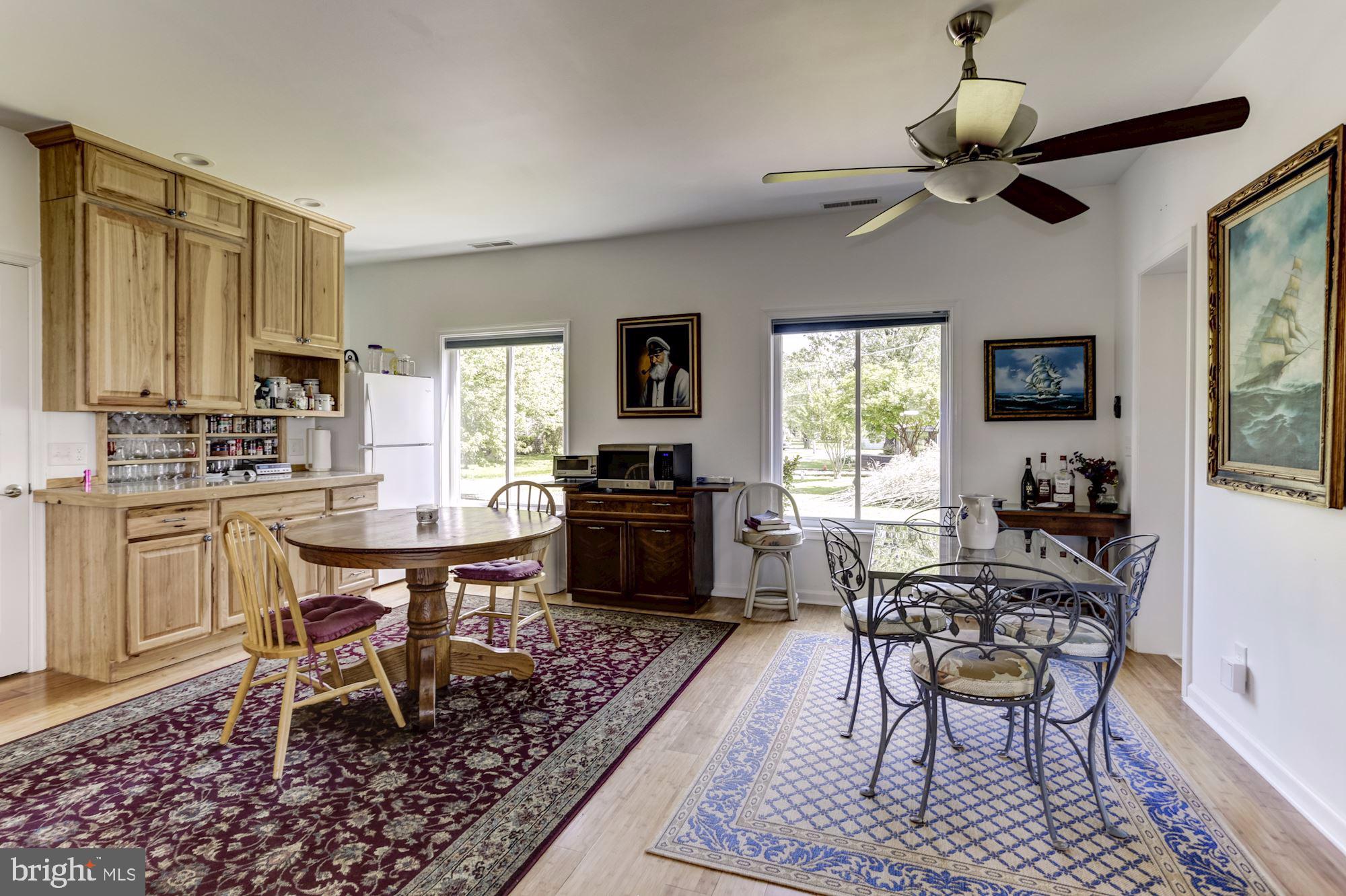 LOVE POINT - Residential Lease