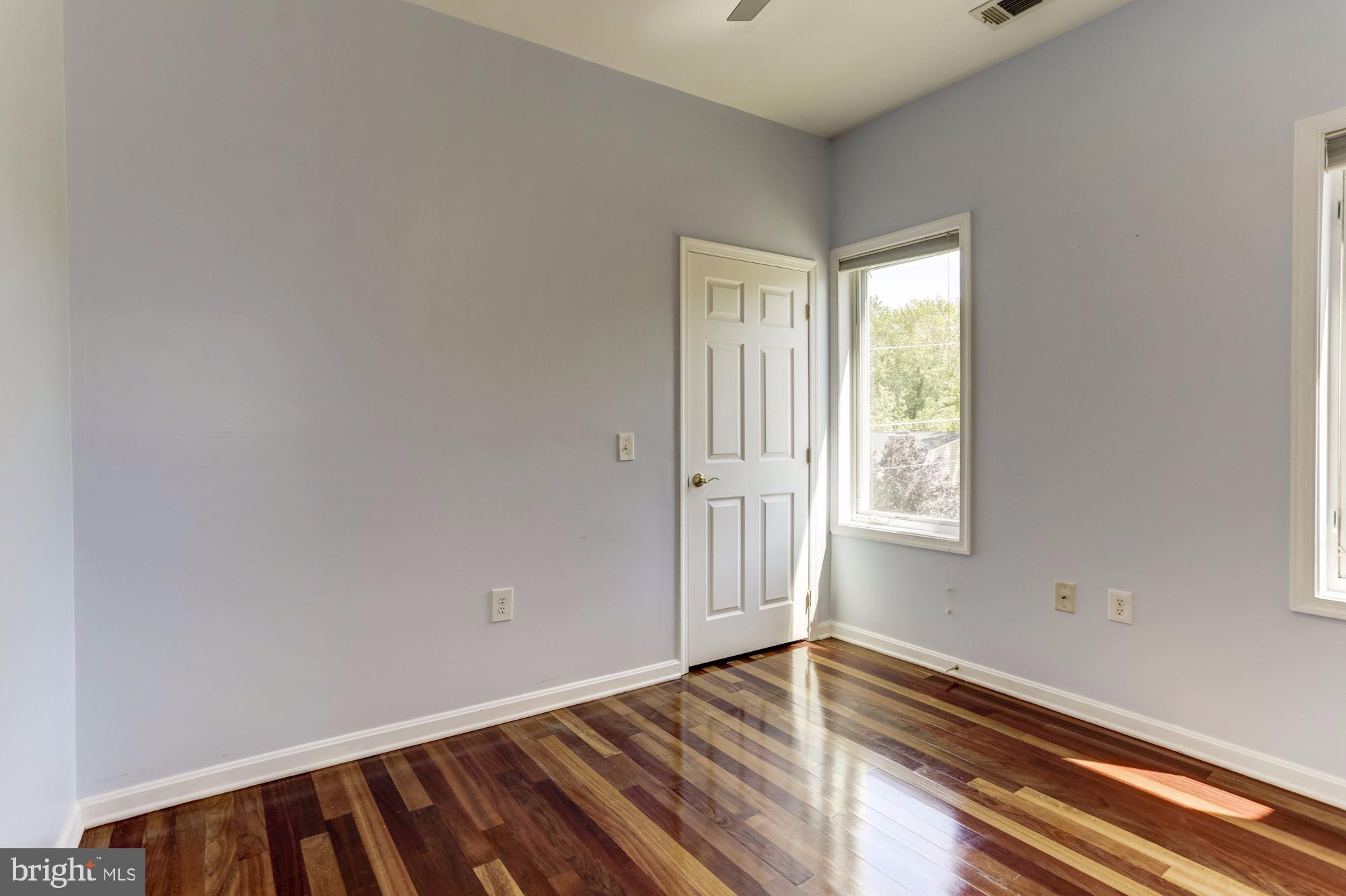 LOVE POINT - Residential Lease