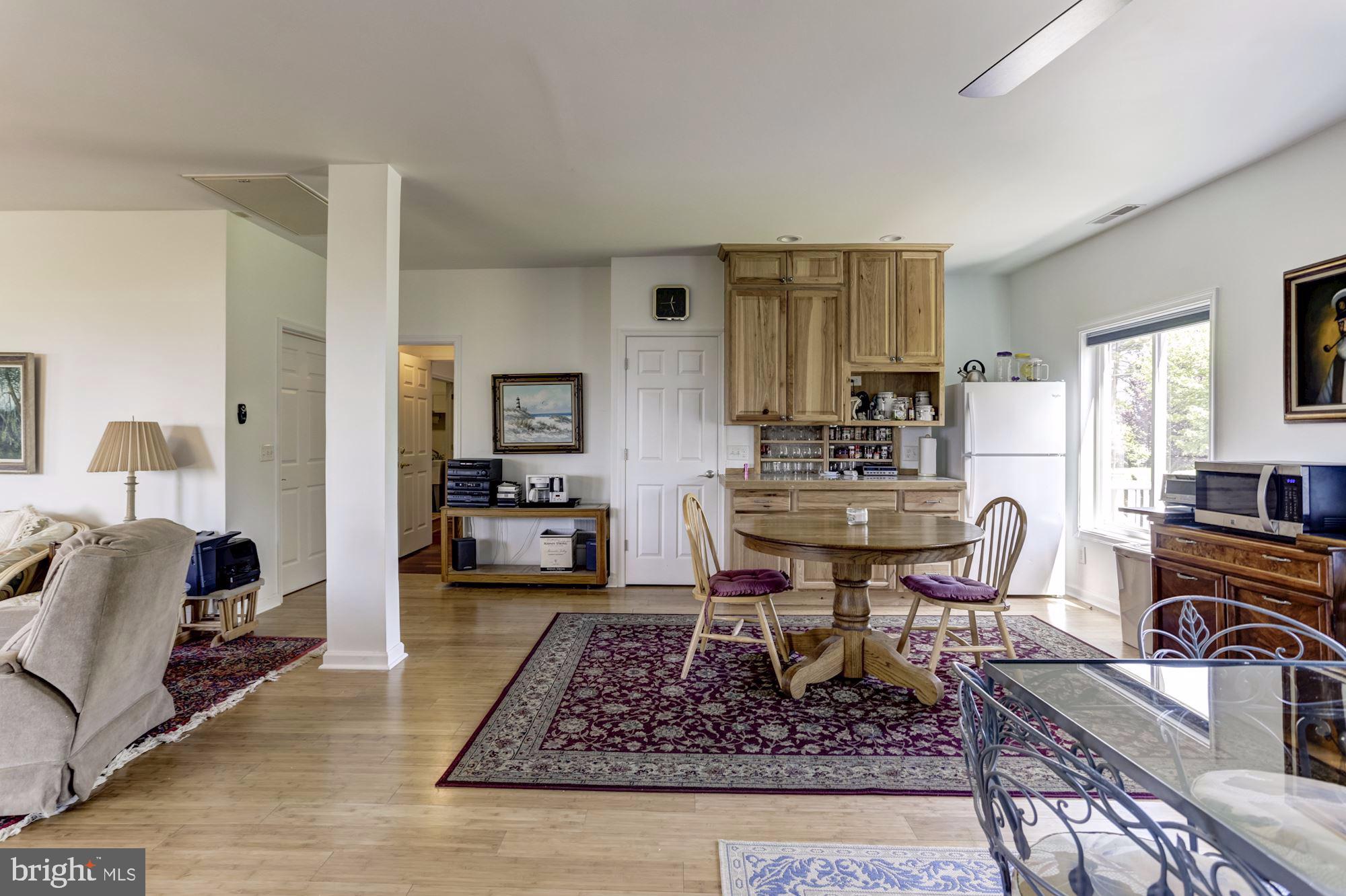 LOVE POINT - Residential Lease