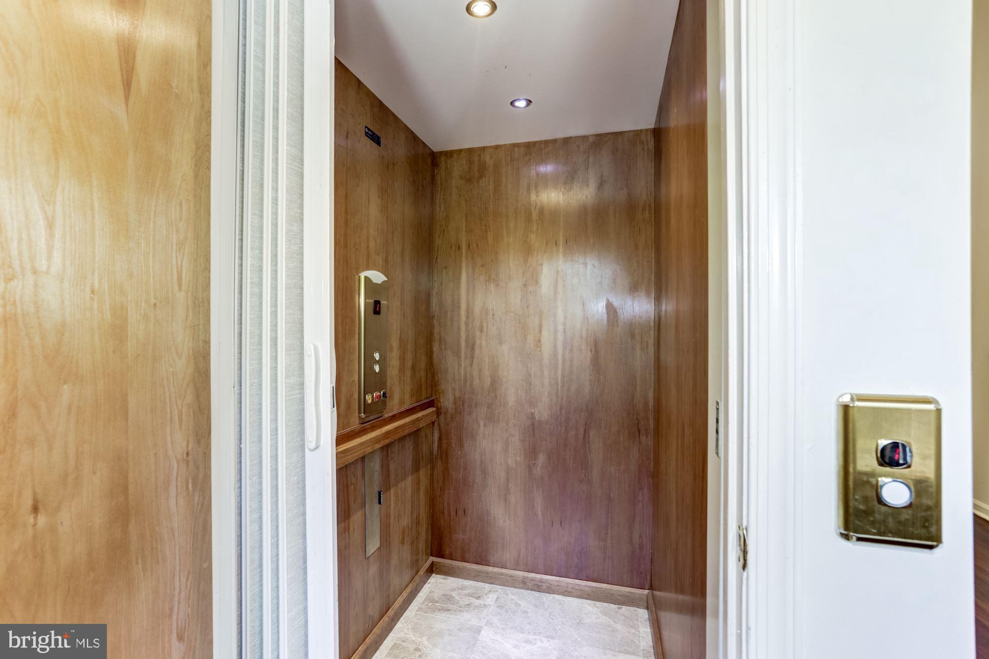 LOVE POINT - Residential Lease