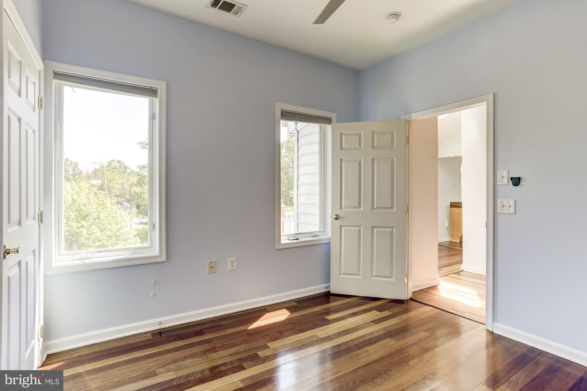 LOVE POINT - Residential Lease