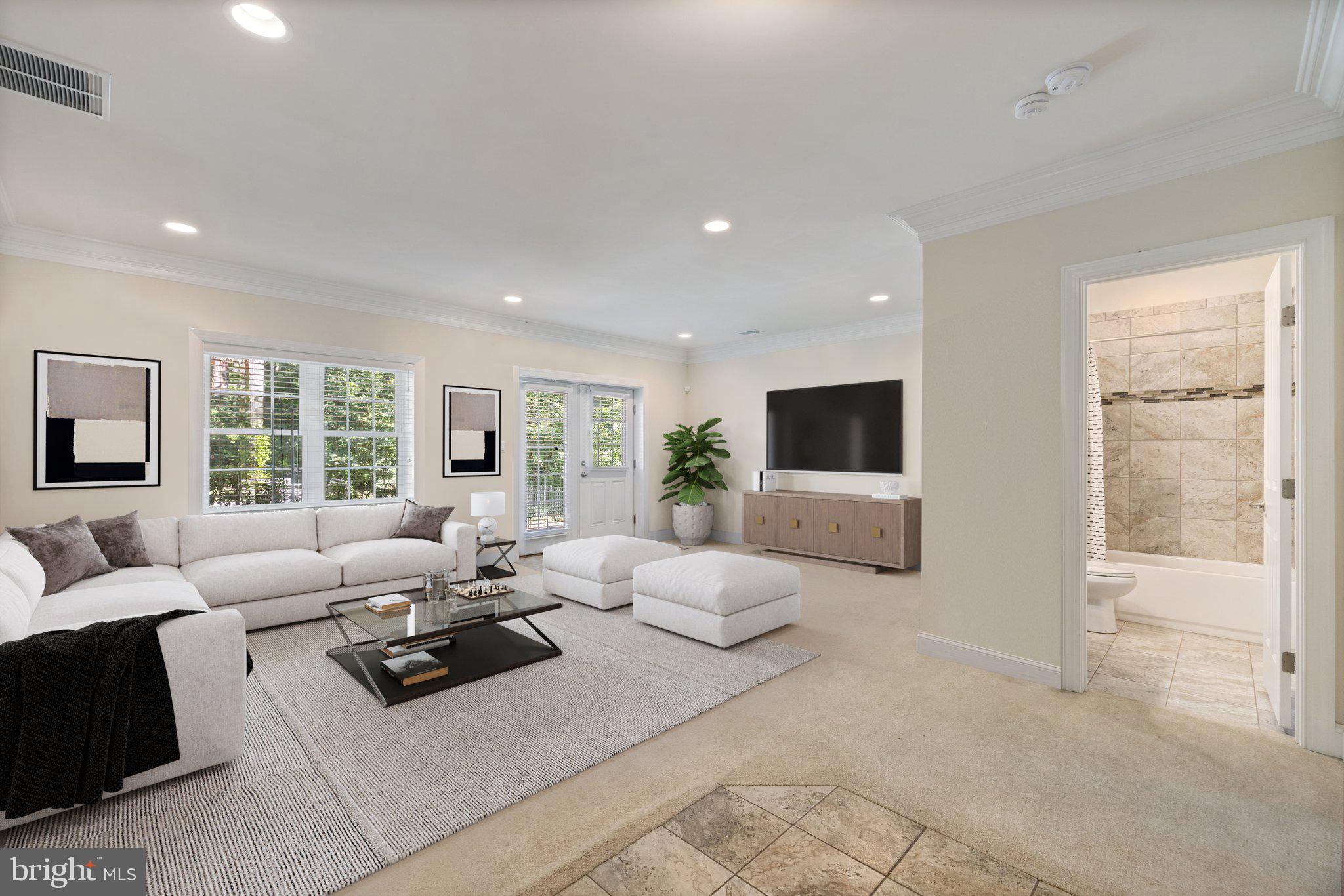 BREEZY KNOLL - Residential