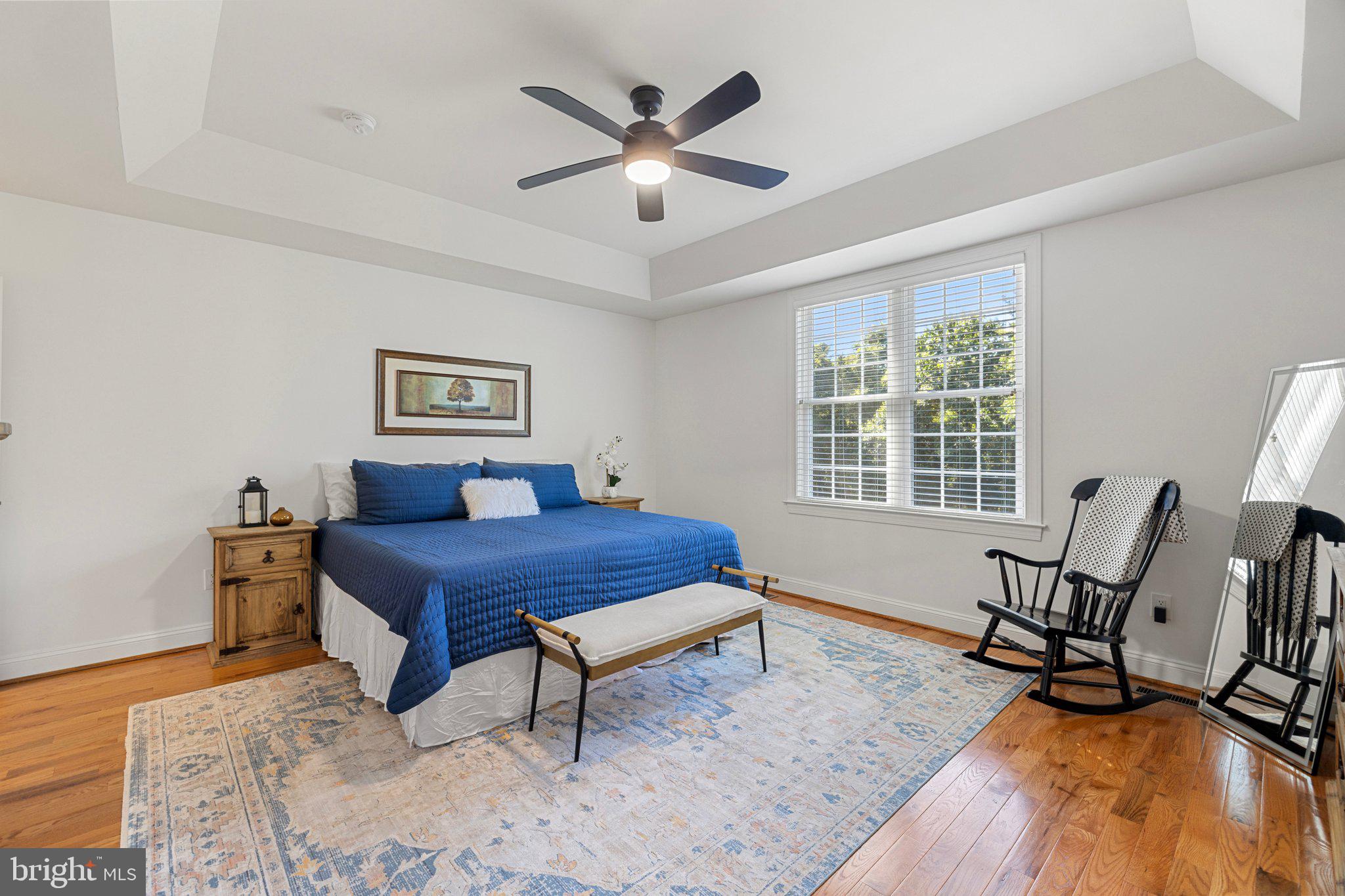 BREEZY KNOLL - Residential