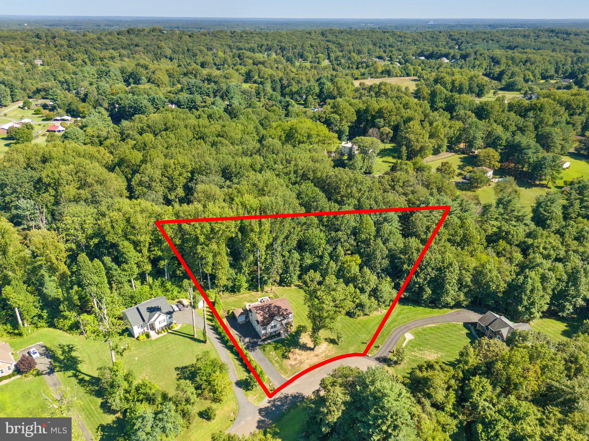 BREEZY KNOLL - Residential