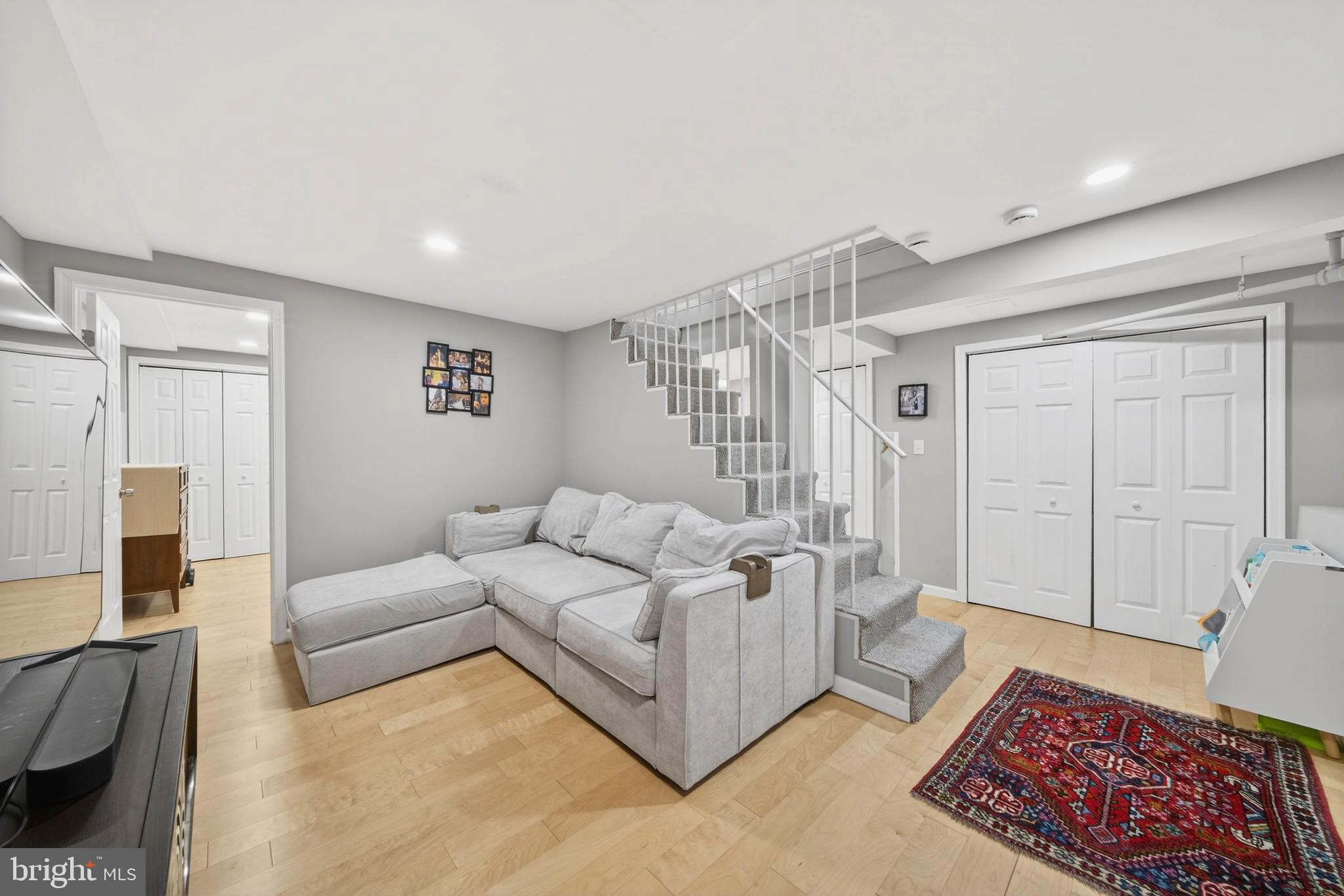 LAKE EVESHAM - Residential