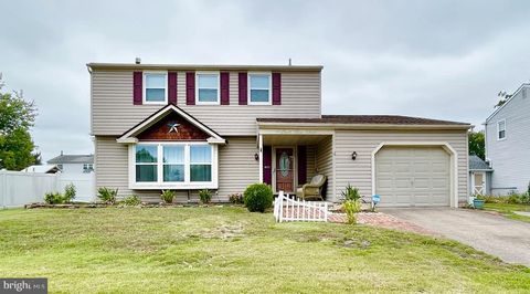Photo of 4 Bull Run Road, CLEMENTON, NJ 08021 (MLS # NJCD2102384)