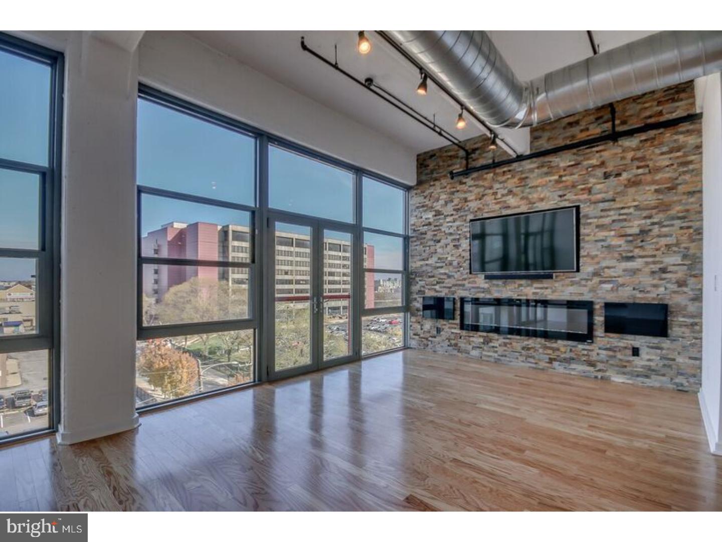 OLD CITY - Residential