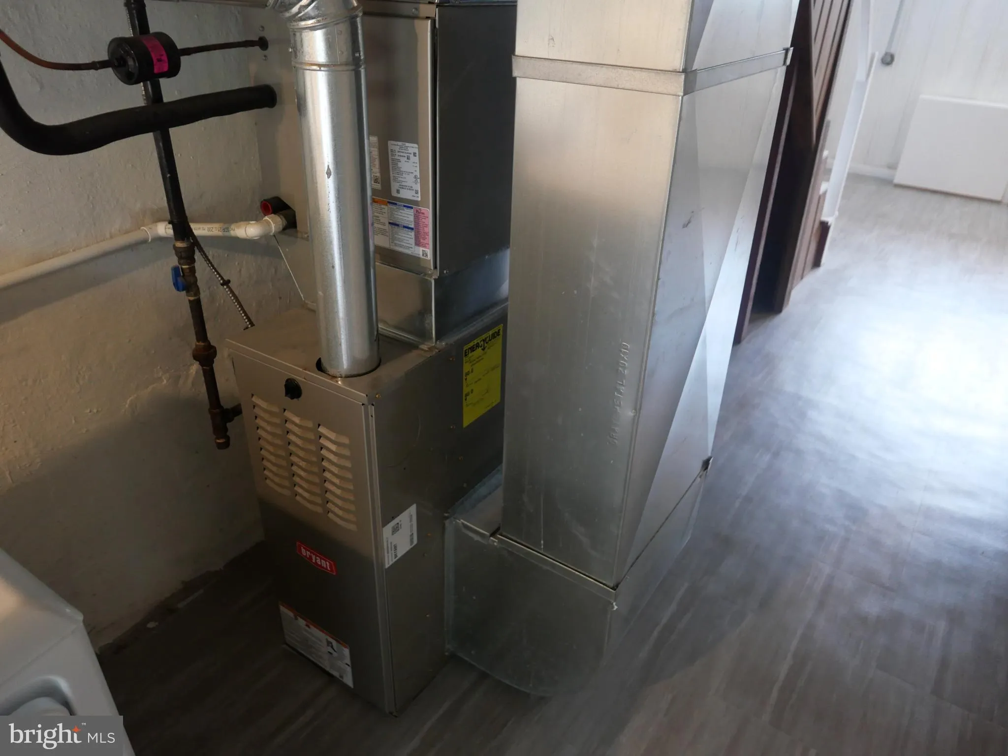 Drexel Hill, Pennsylvania 19026, United States, 3 Bedrooms Bedrooms, ,1 BathroomBathrooms,Residential,Active,195540