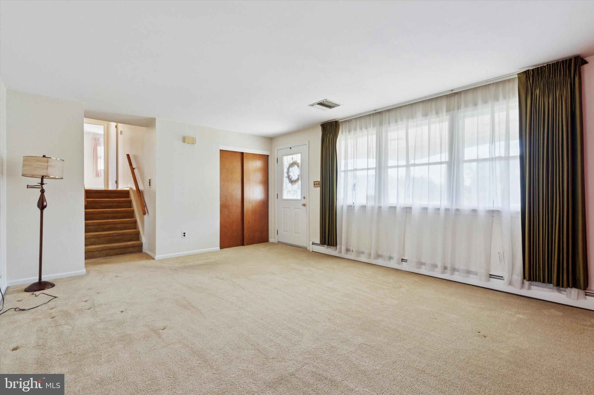 HAMPTON FARMS - Residential