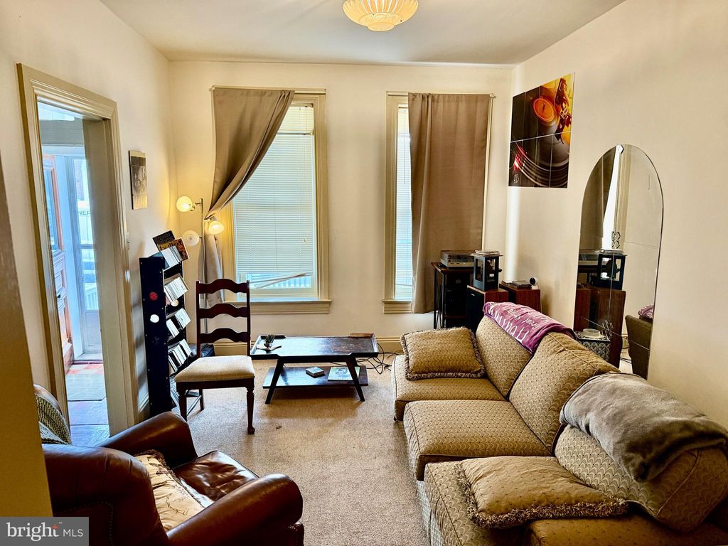 Photo of 1015 S Queen Street, YORK, PA 17403 (MLS # PAYK2094340)