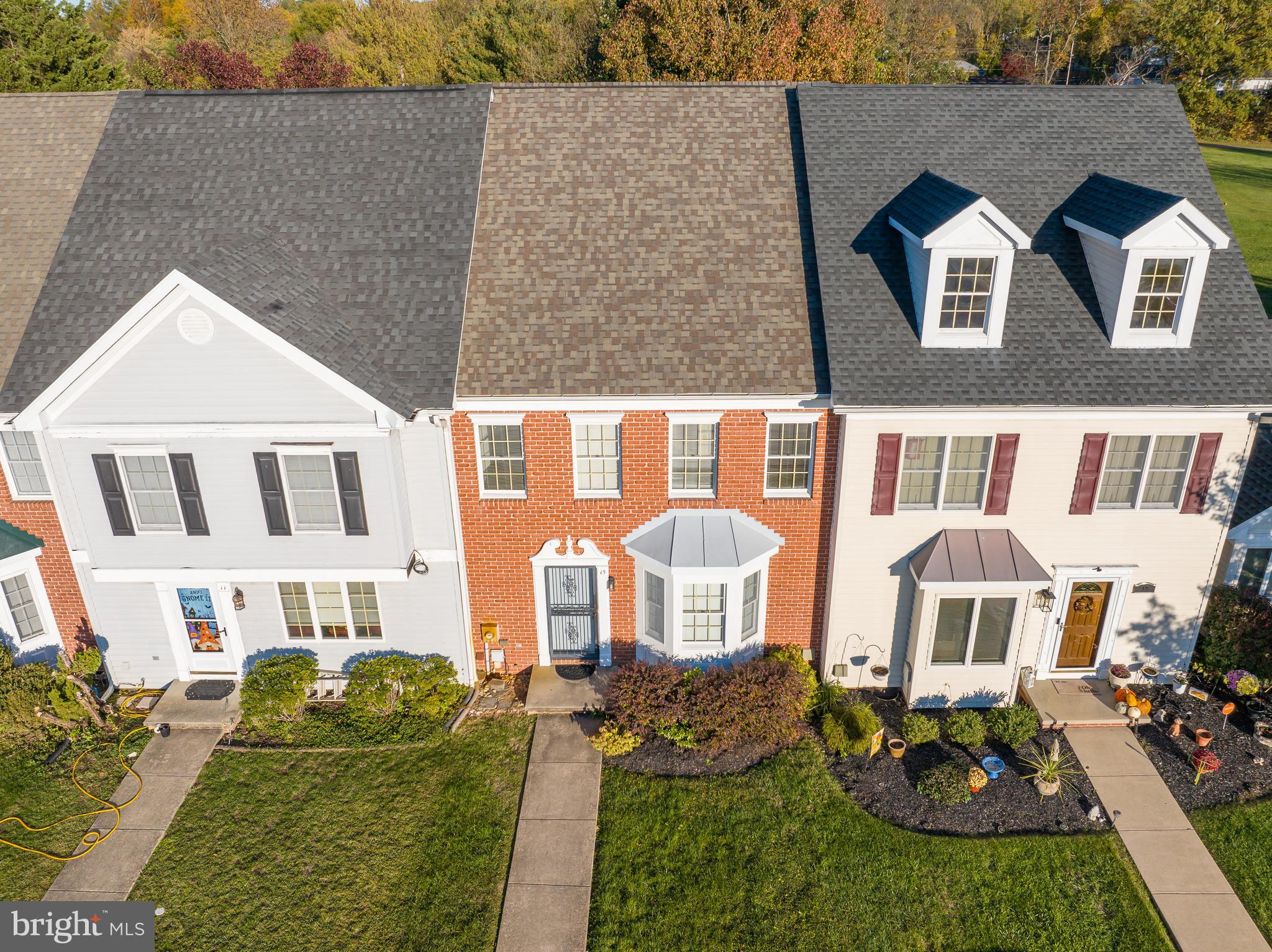 LOCUST HILL - Residential Lease