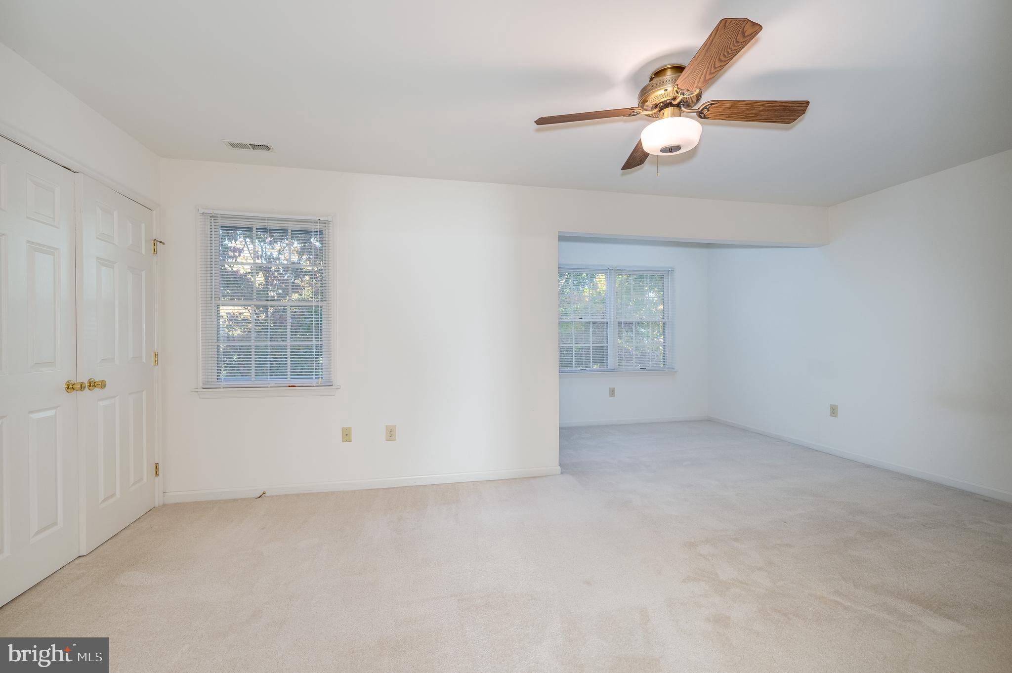 LOCUST HILL - Residential Lease