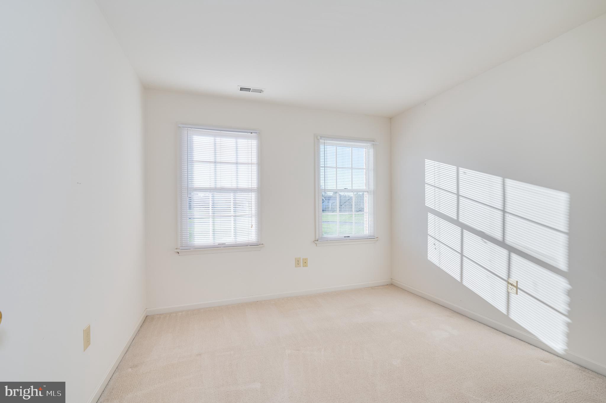 LOCUST HILL - Residential Lease