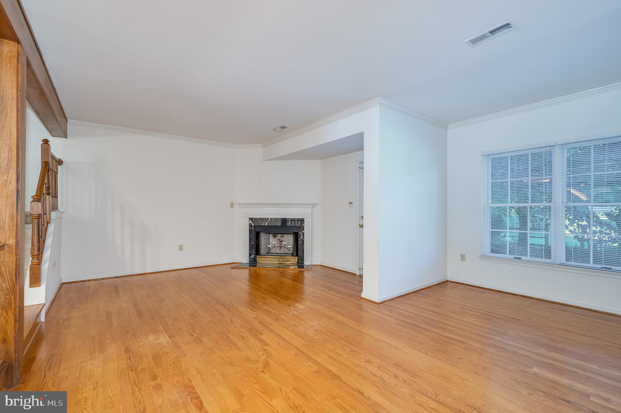 LOCUST HILL - Residential Lease