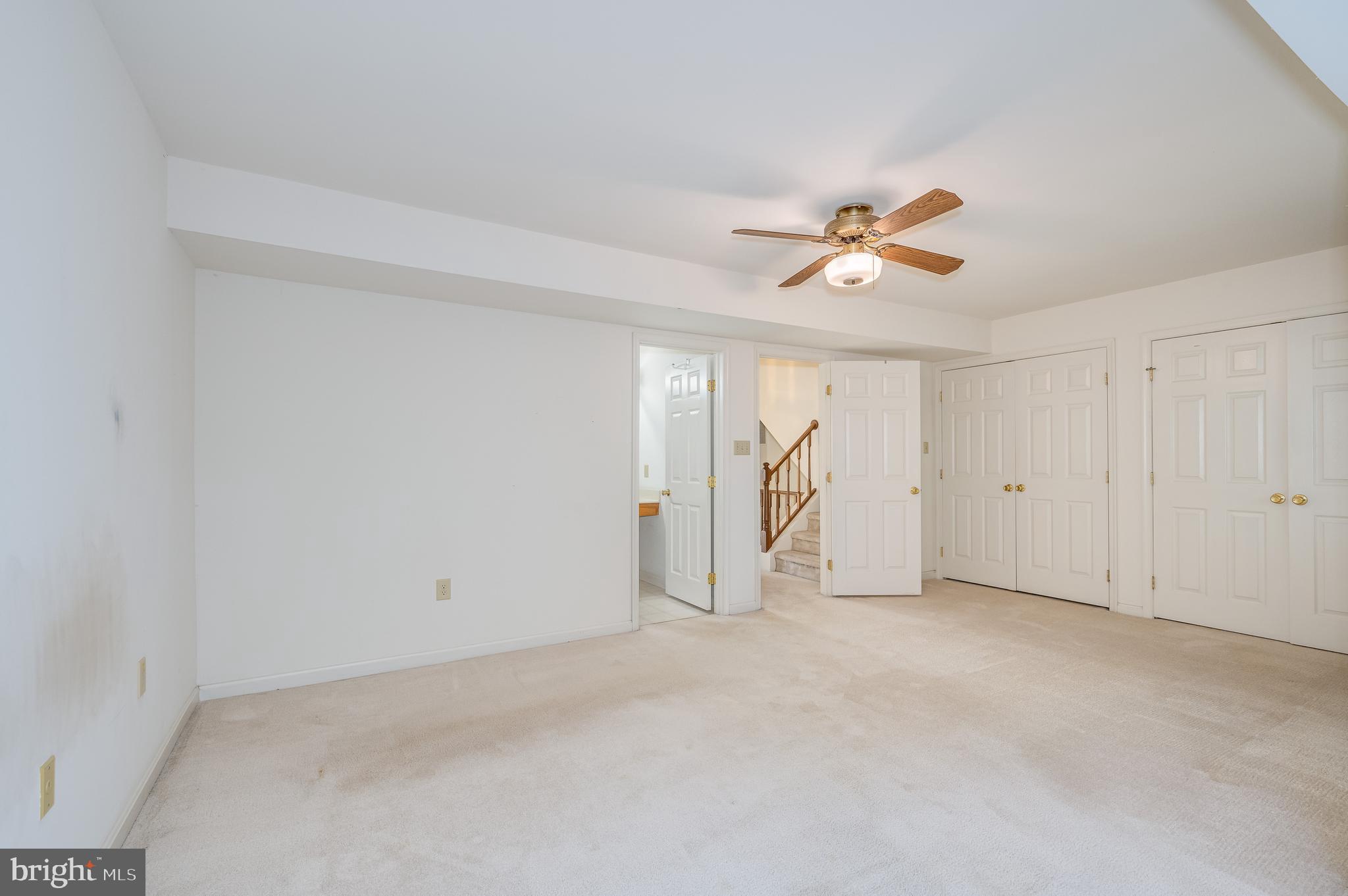 LOCUST HILL - Residential Lease