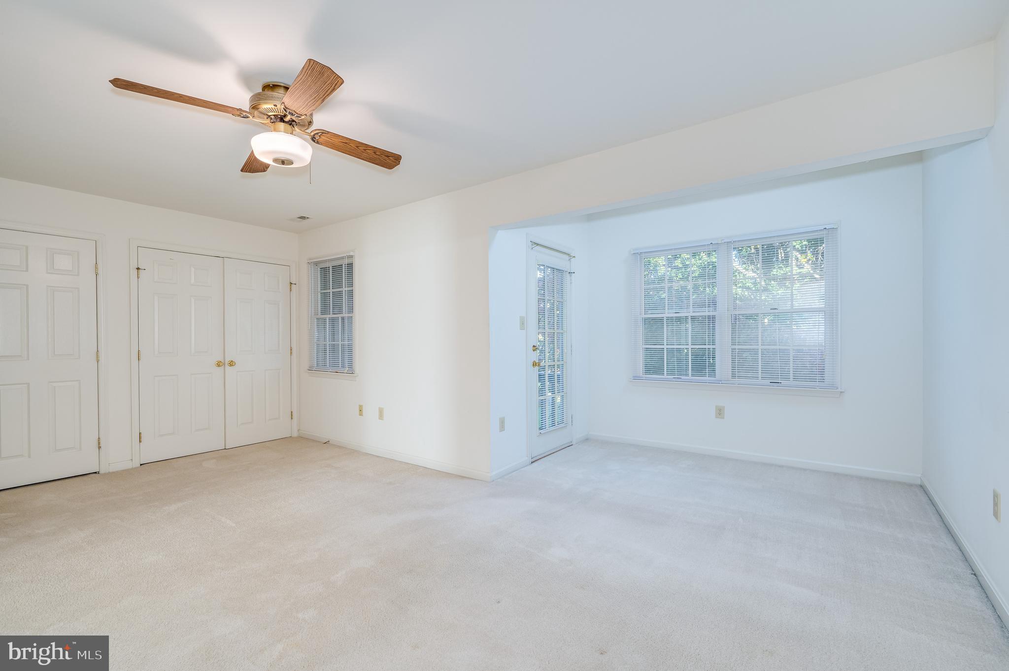 LOCUST HILL - Residential Lease