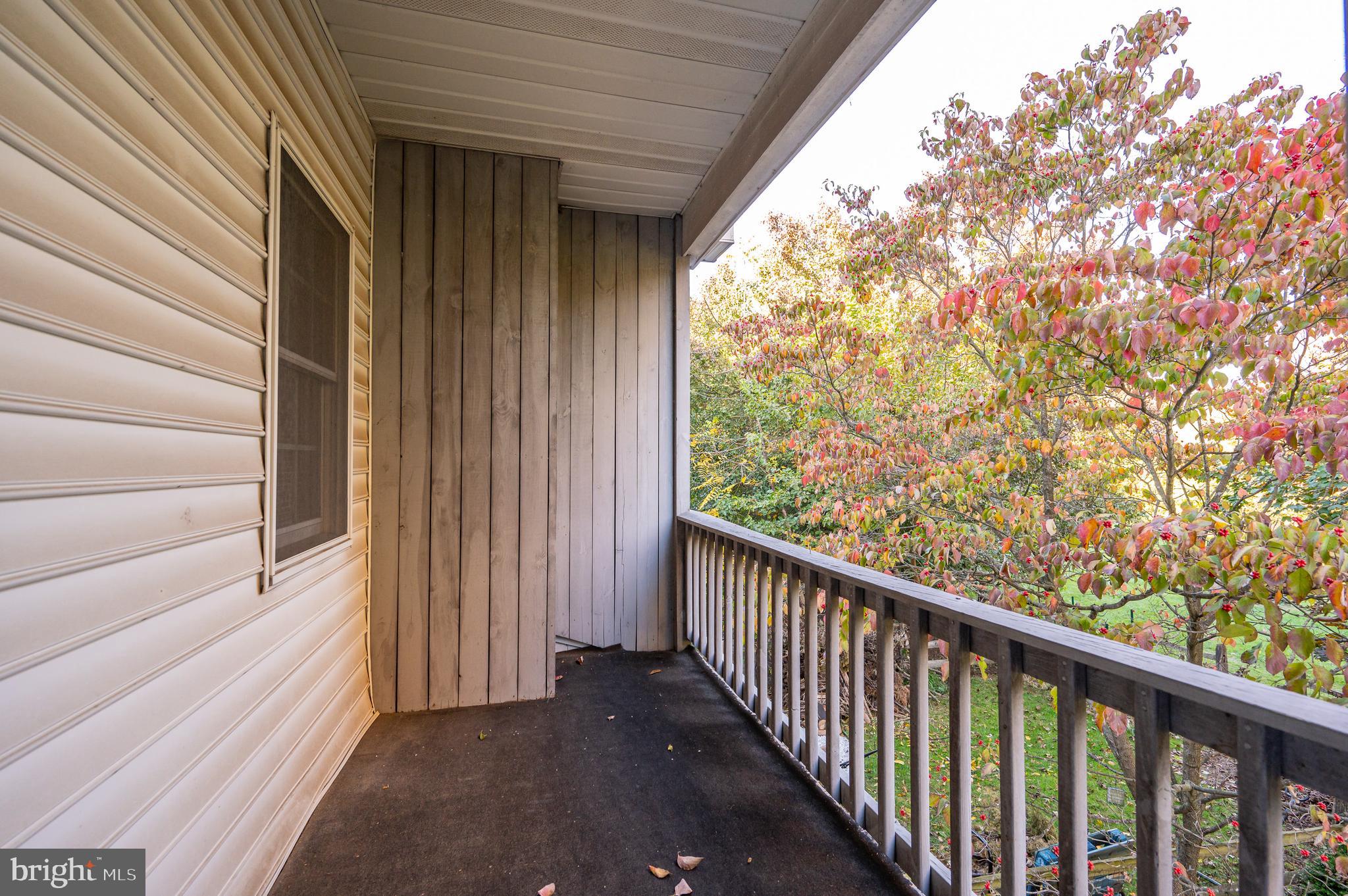 LOCUST HILL - Residential Lease