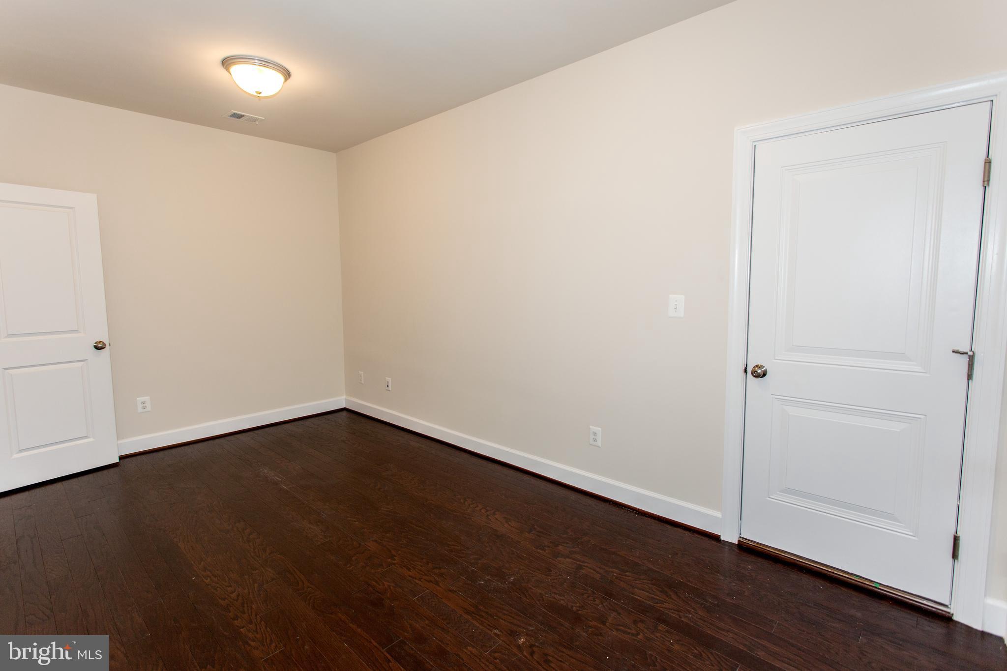 GARDEN DISTRICT AT BRAMBLETON TOWN CENTER - Residential Lease