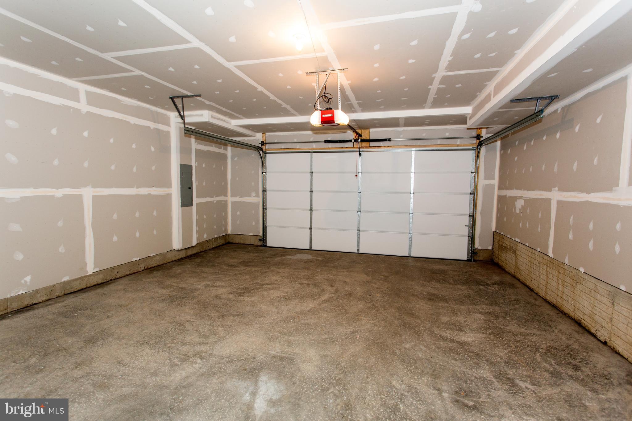 GARDEN DISTRICT AT BRAMBLETON TOWN CENTER - Residential Lease