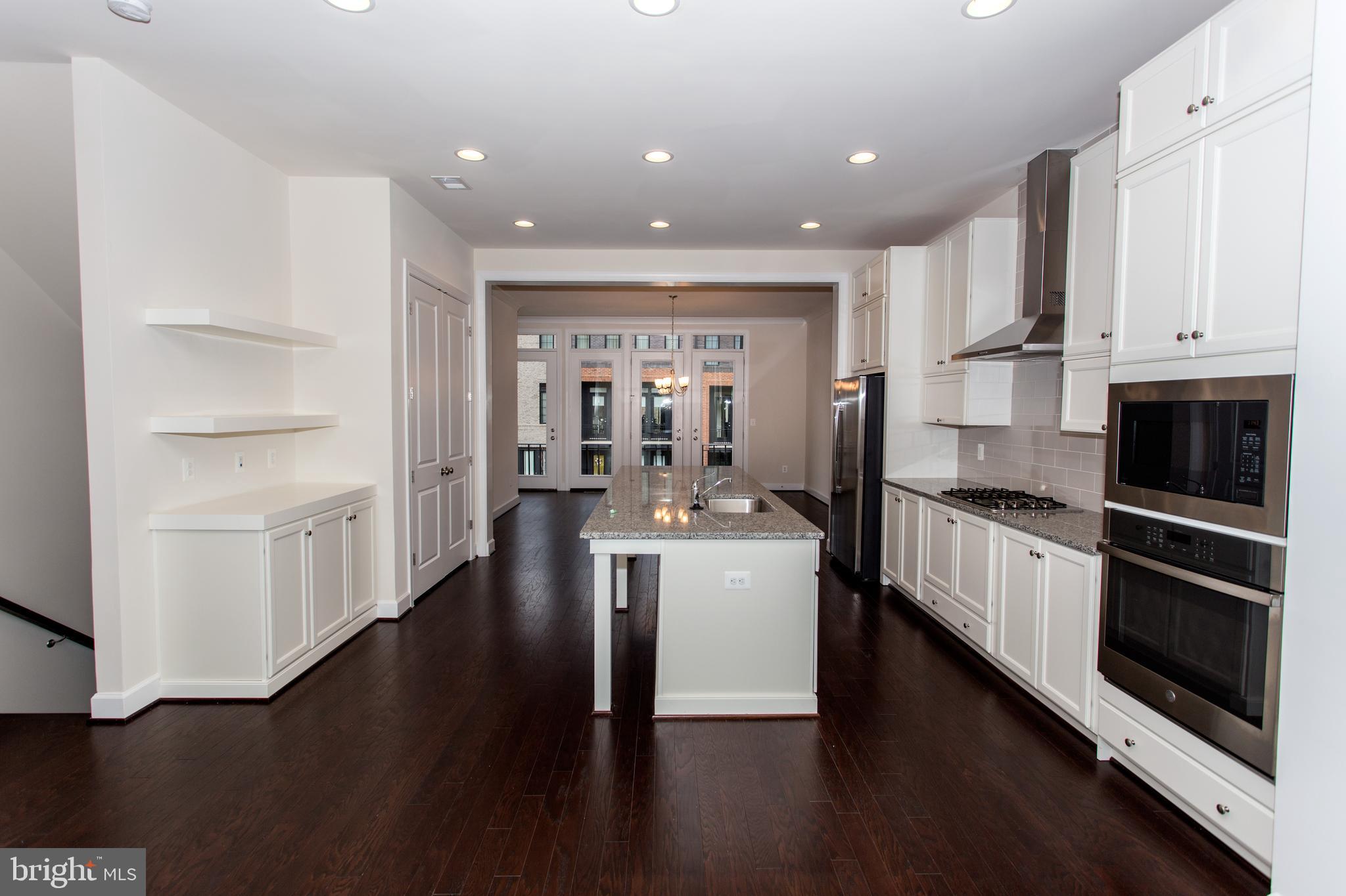 GARDEN DISTRICT AT BRAMBLETON TOWN CENTER - Residential Lease