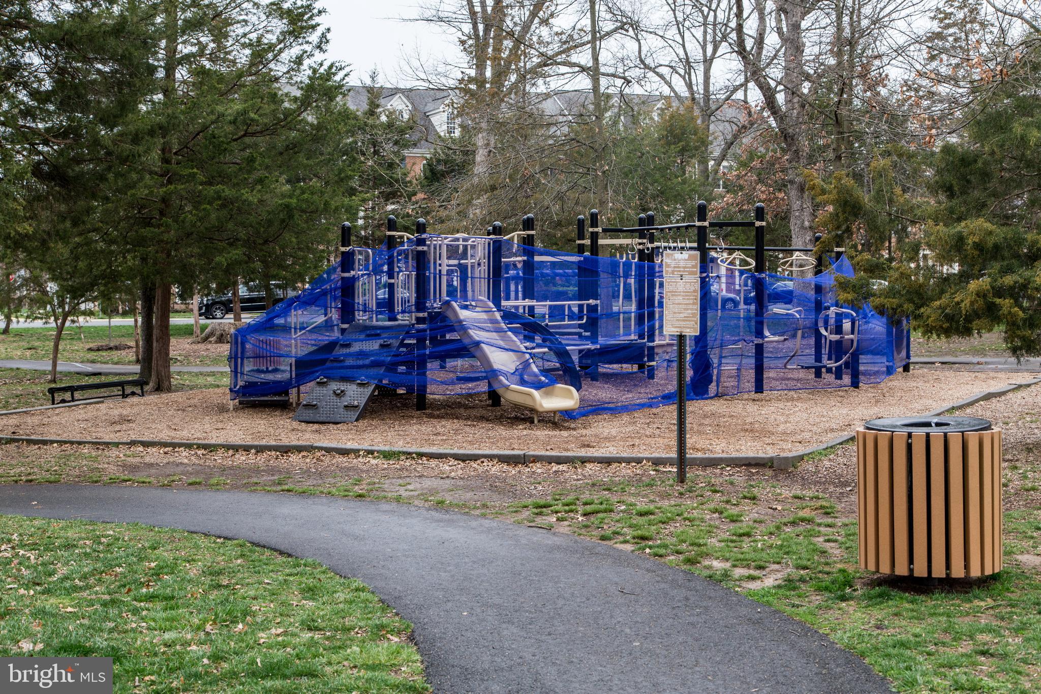 GARDEN DISTRICT AT BRAMBLETON TOWN CENTER - Residential Lease