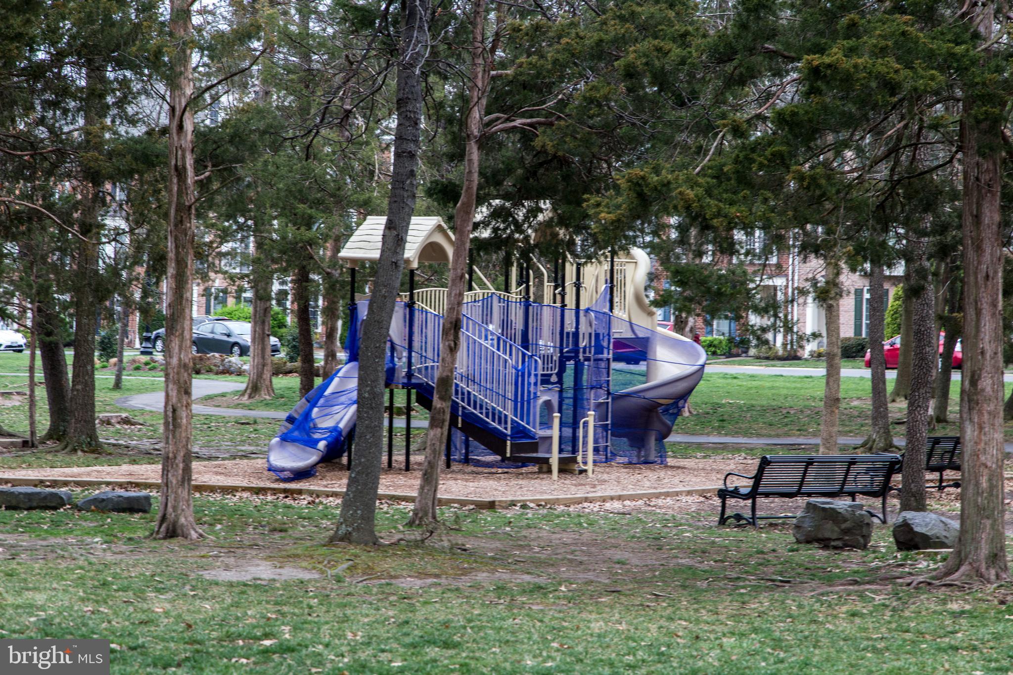 GARDEN DISTRICT AT BRAMBLETON TOWN CENTER - Residential Lease