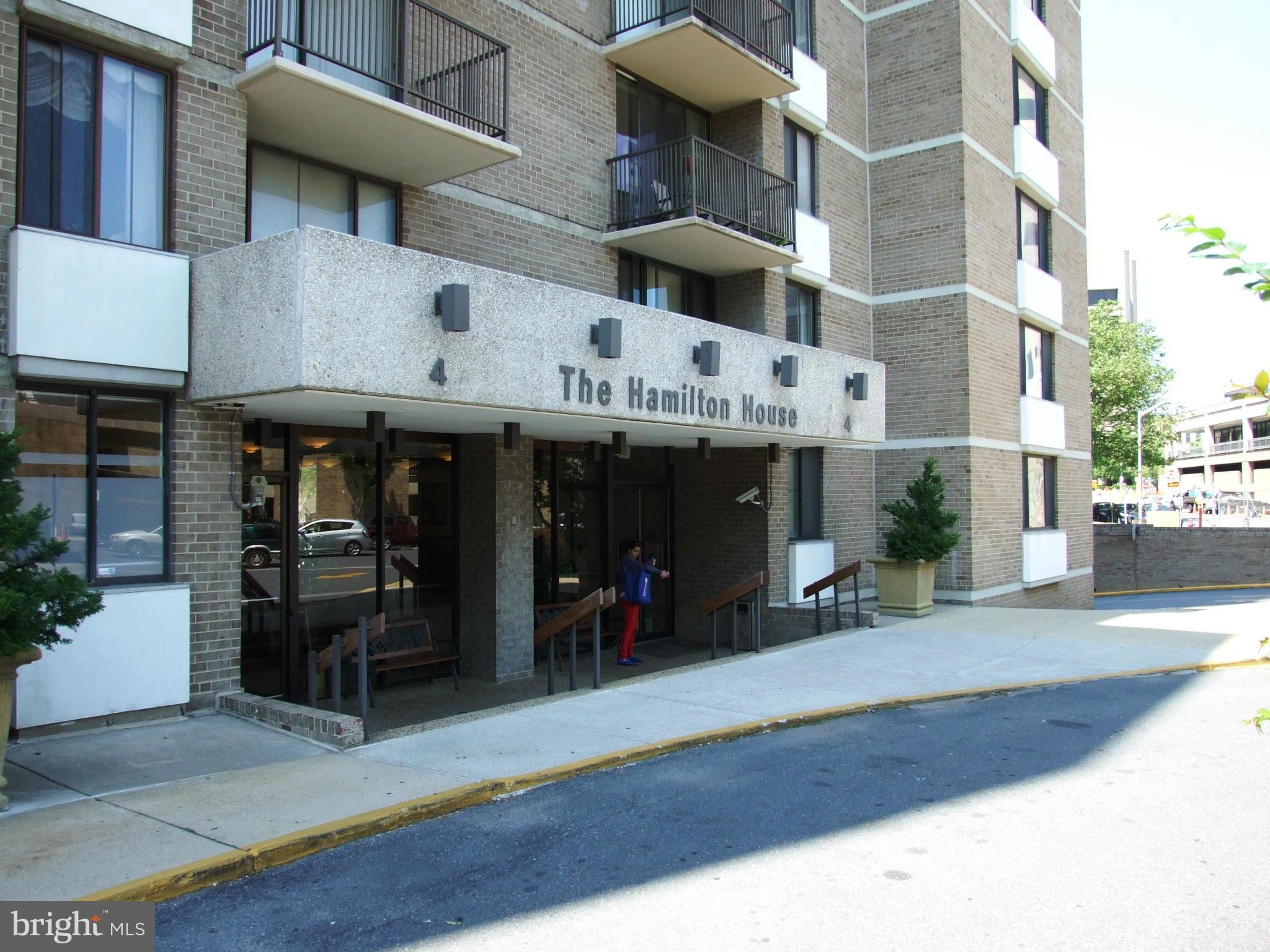 AMERICANA CENTRE - Residential Lease