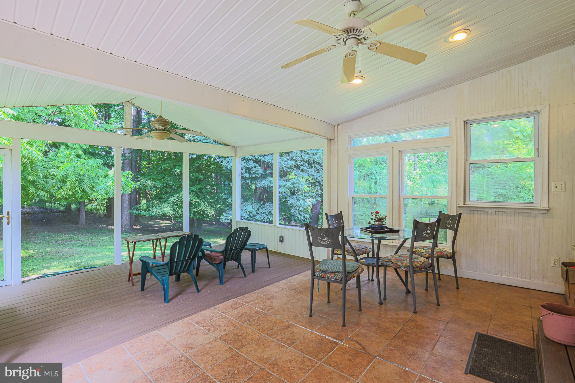 6818 TIMBERLANE ROAD