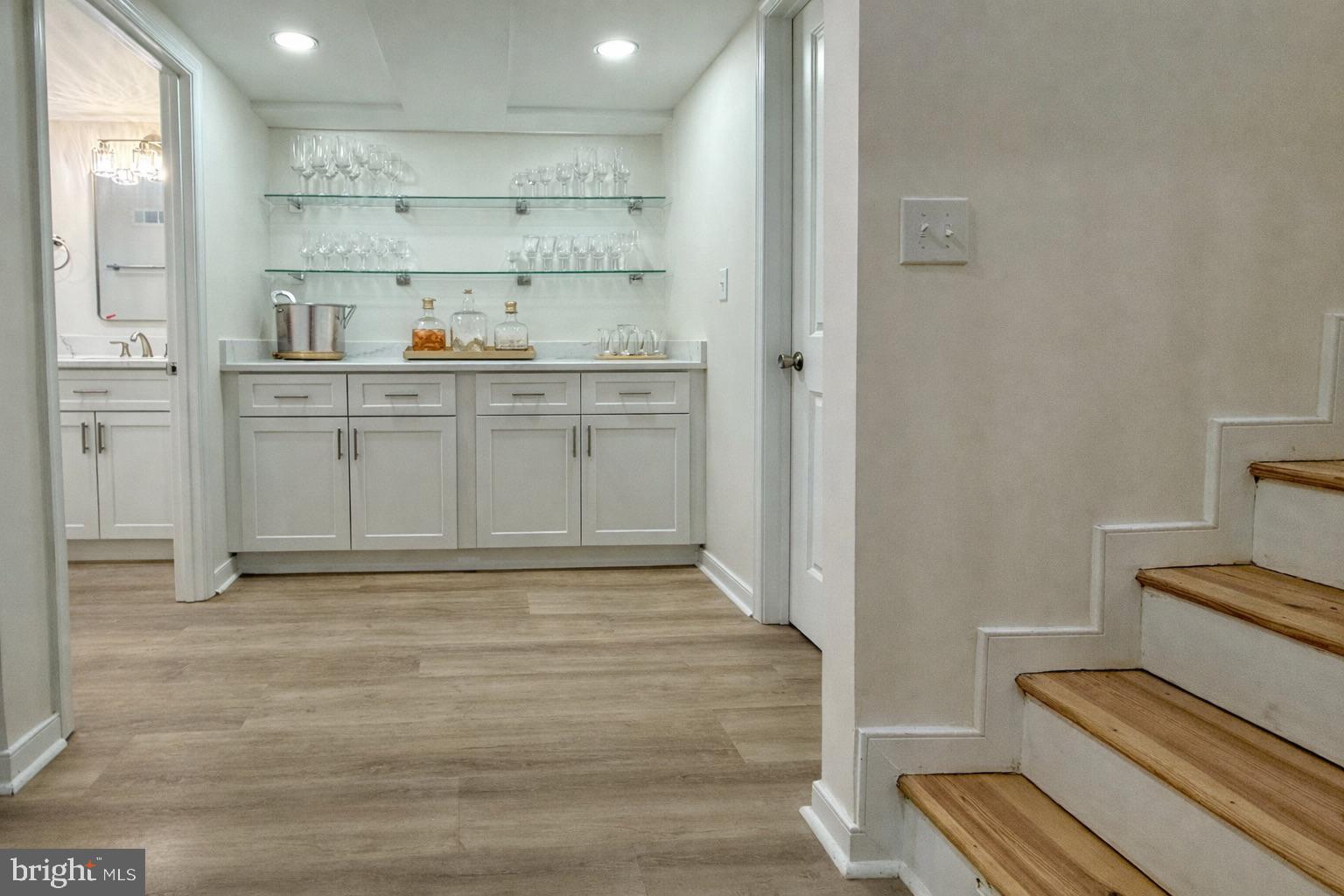 CARROLLWOOD - Residential