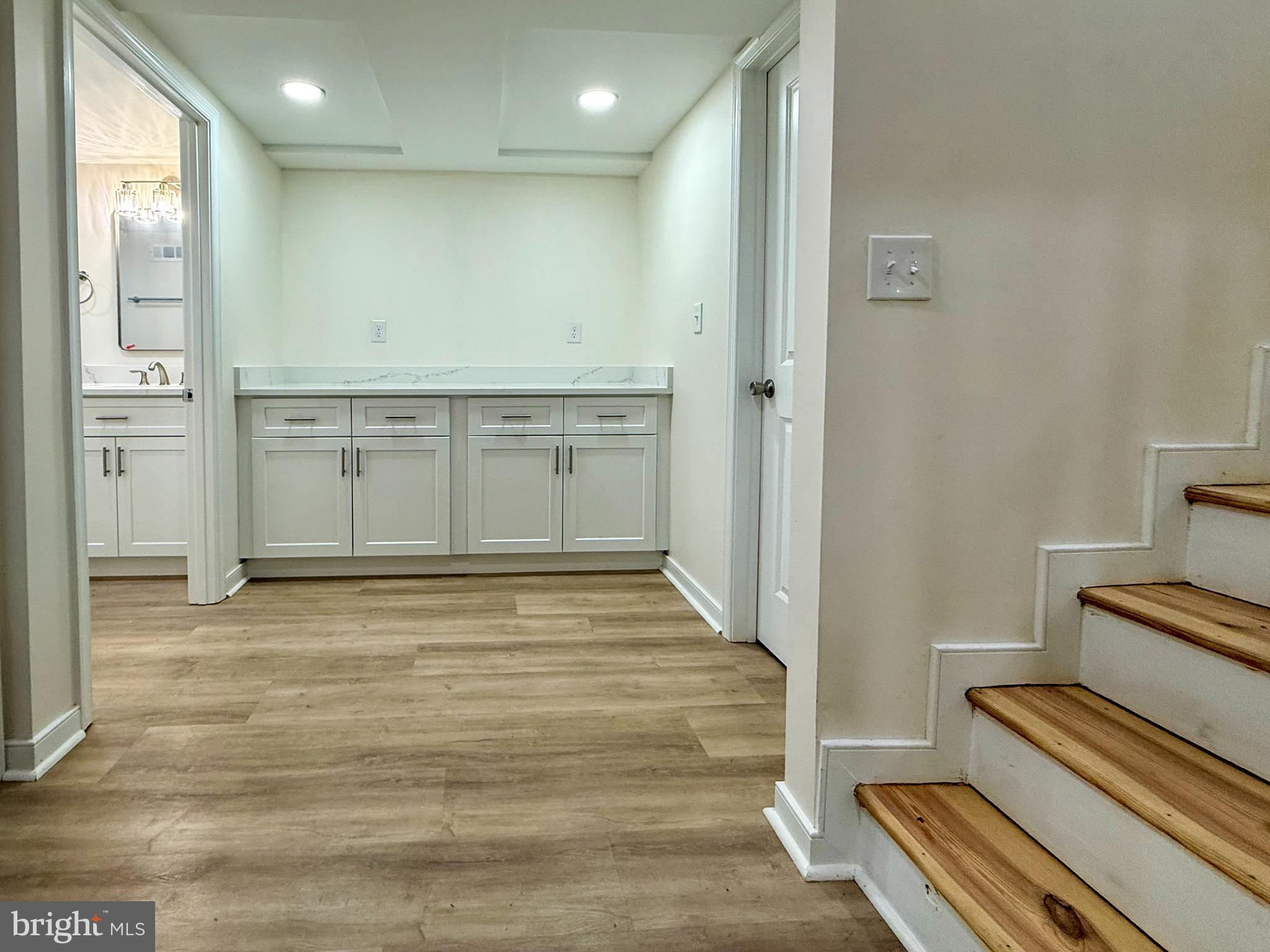 CARROLLWOOD - Residential