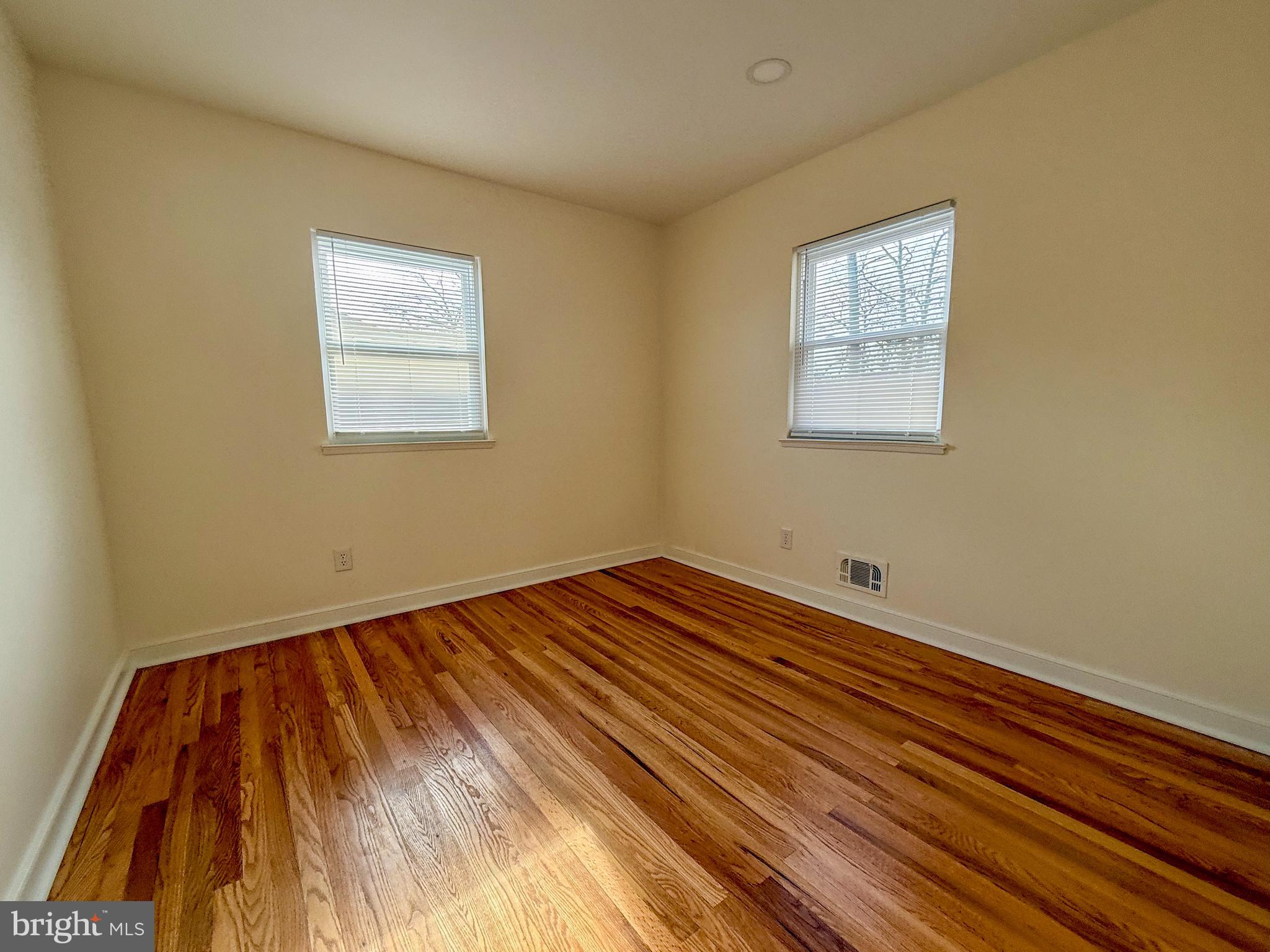 CARROLLWOOD - Residential