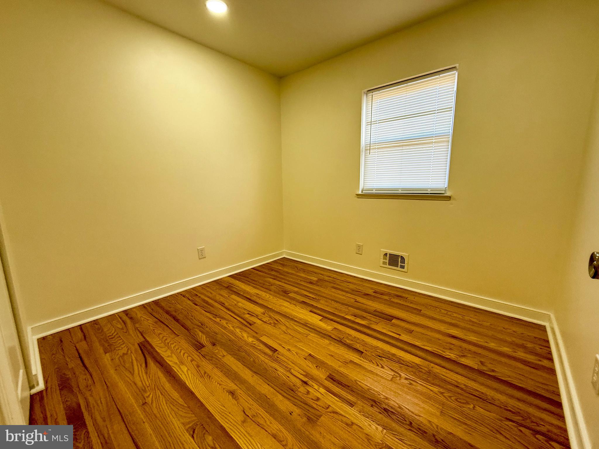 CARROLLWOOD - Residential