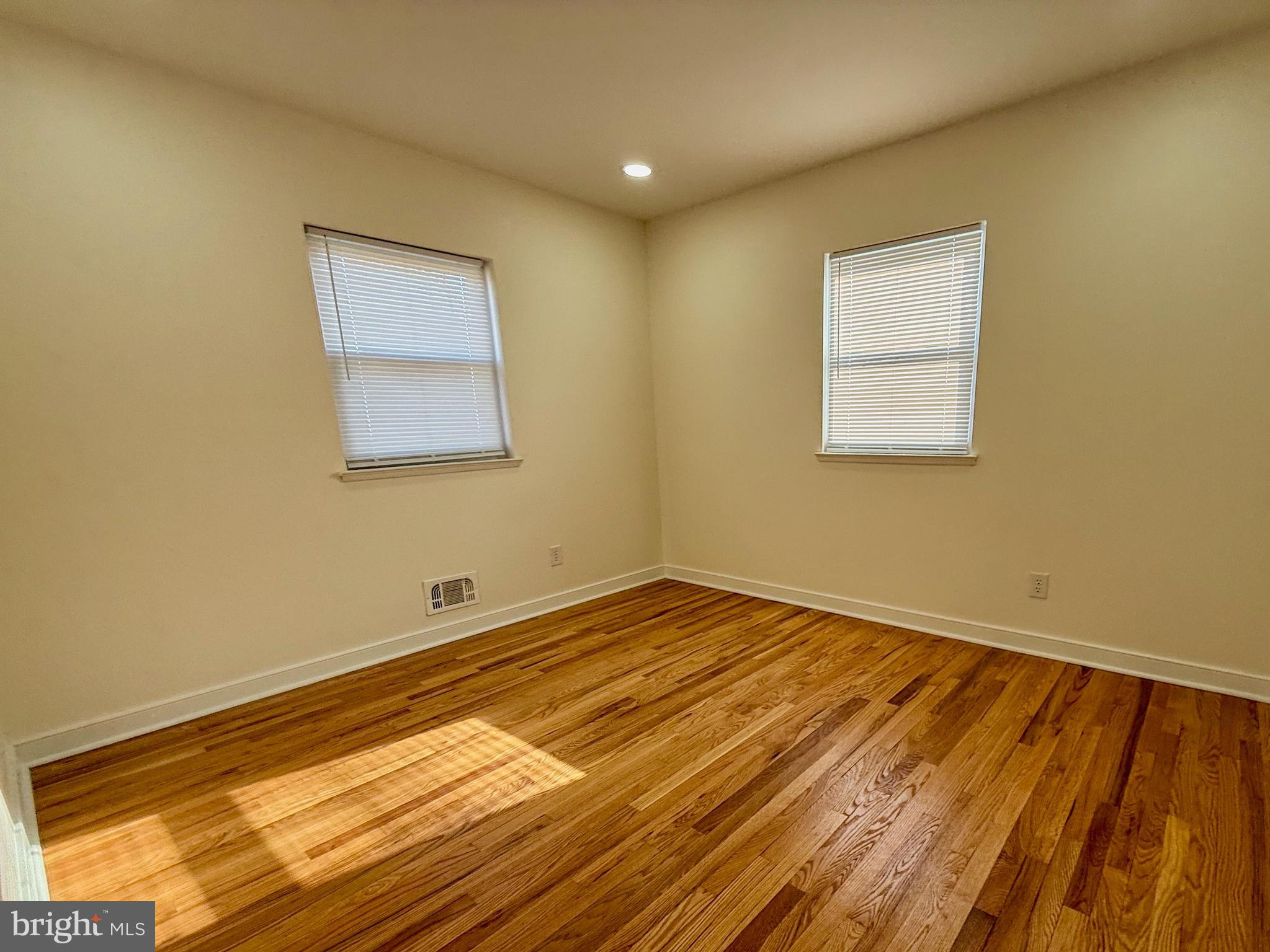 CARROLLWOOD - Residential