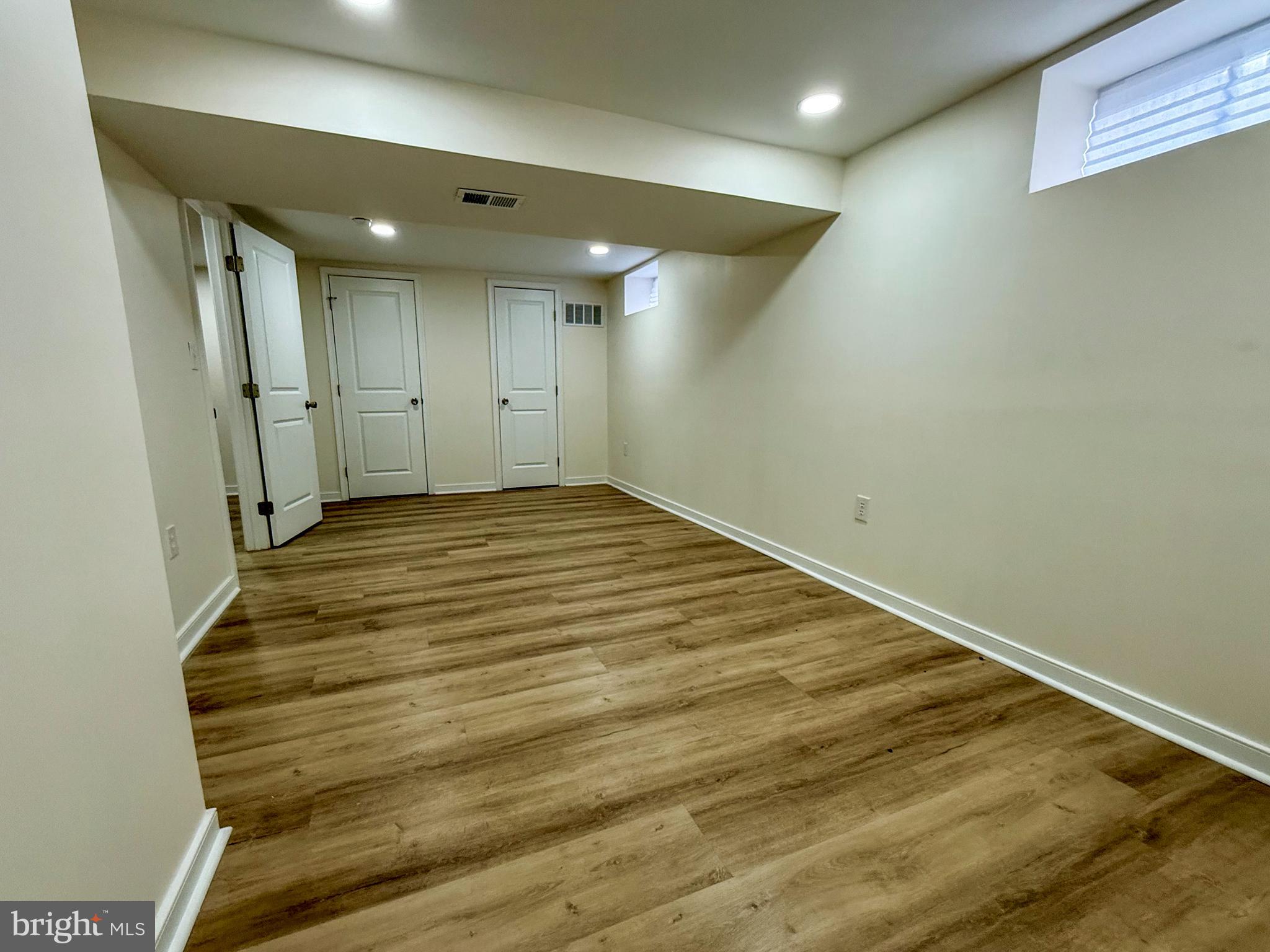 CARROLLWOOD - Residential