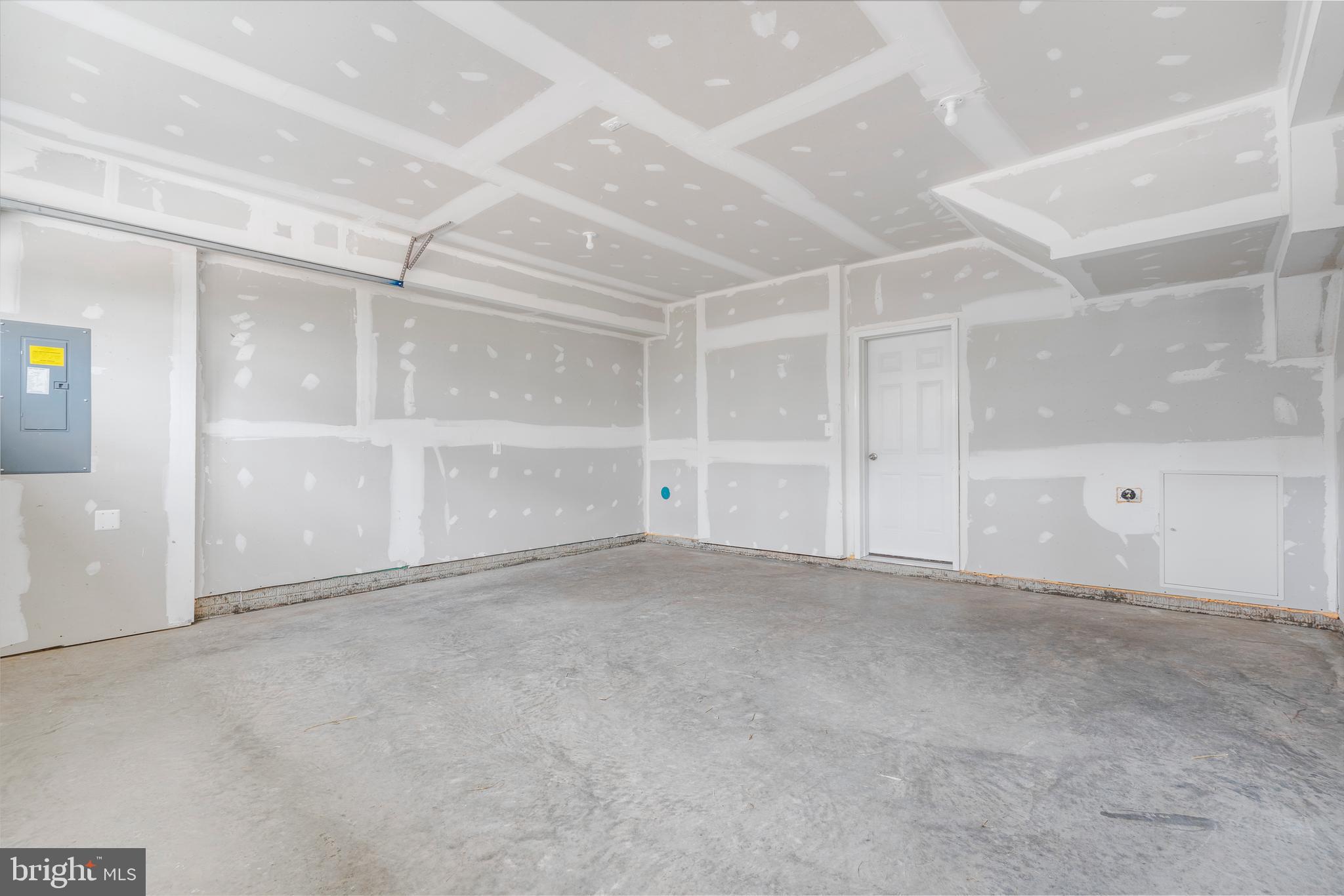 HARRINGTON TERRACE - Residential Lease