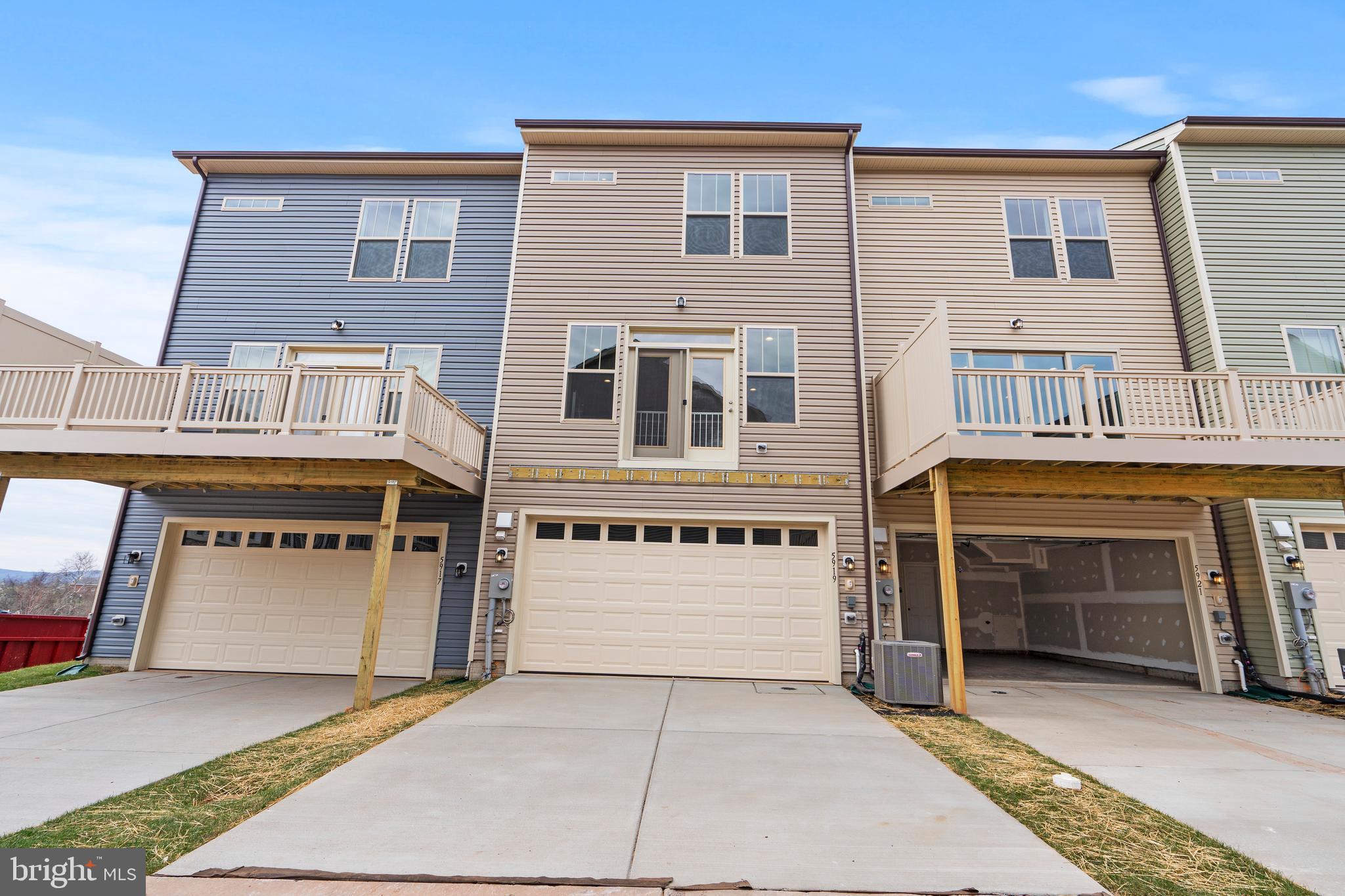 HARRINGTON TERRACE - Residential Lease