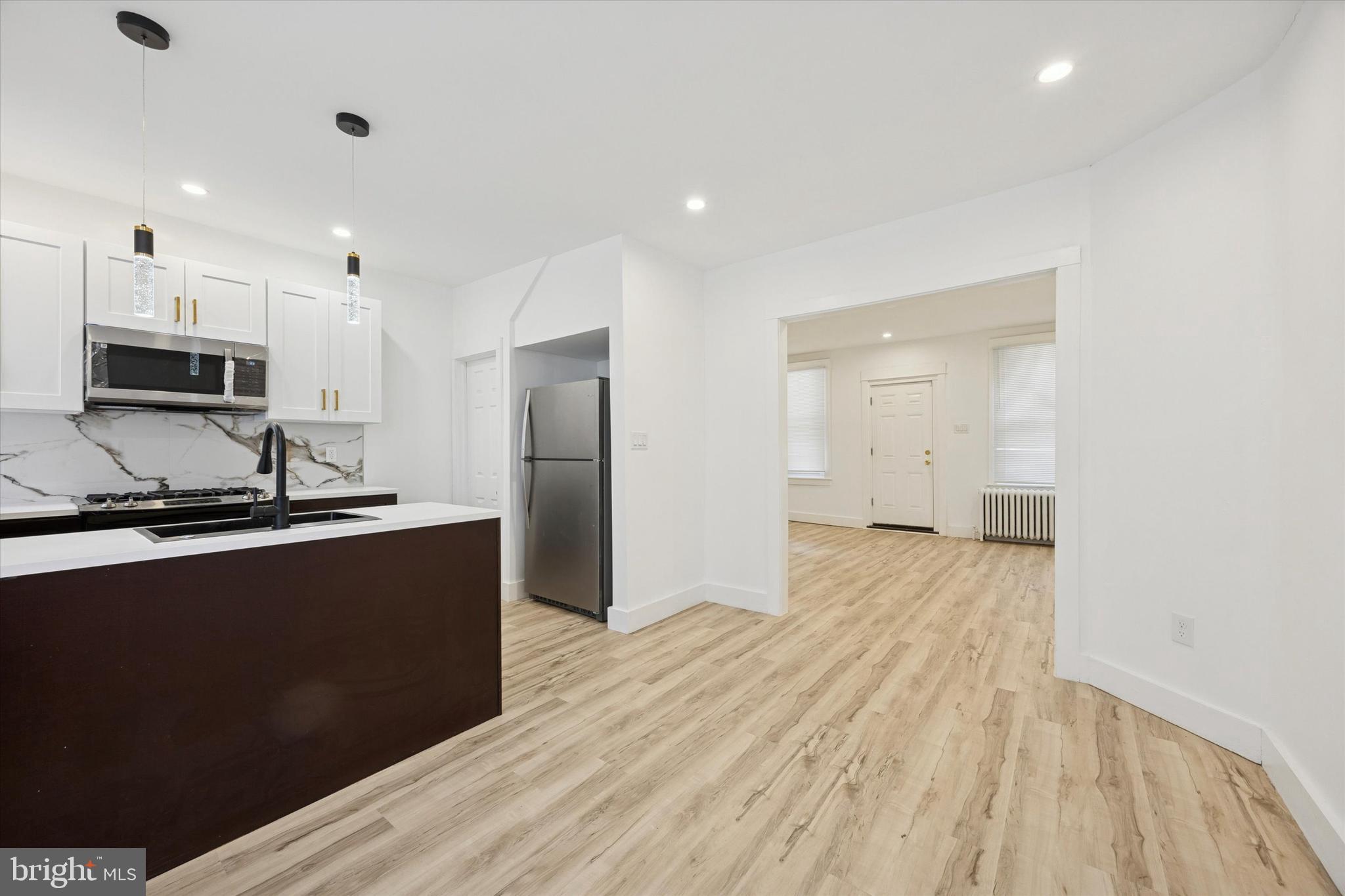 GERMANTOWN (EAST) - Residential