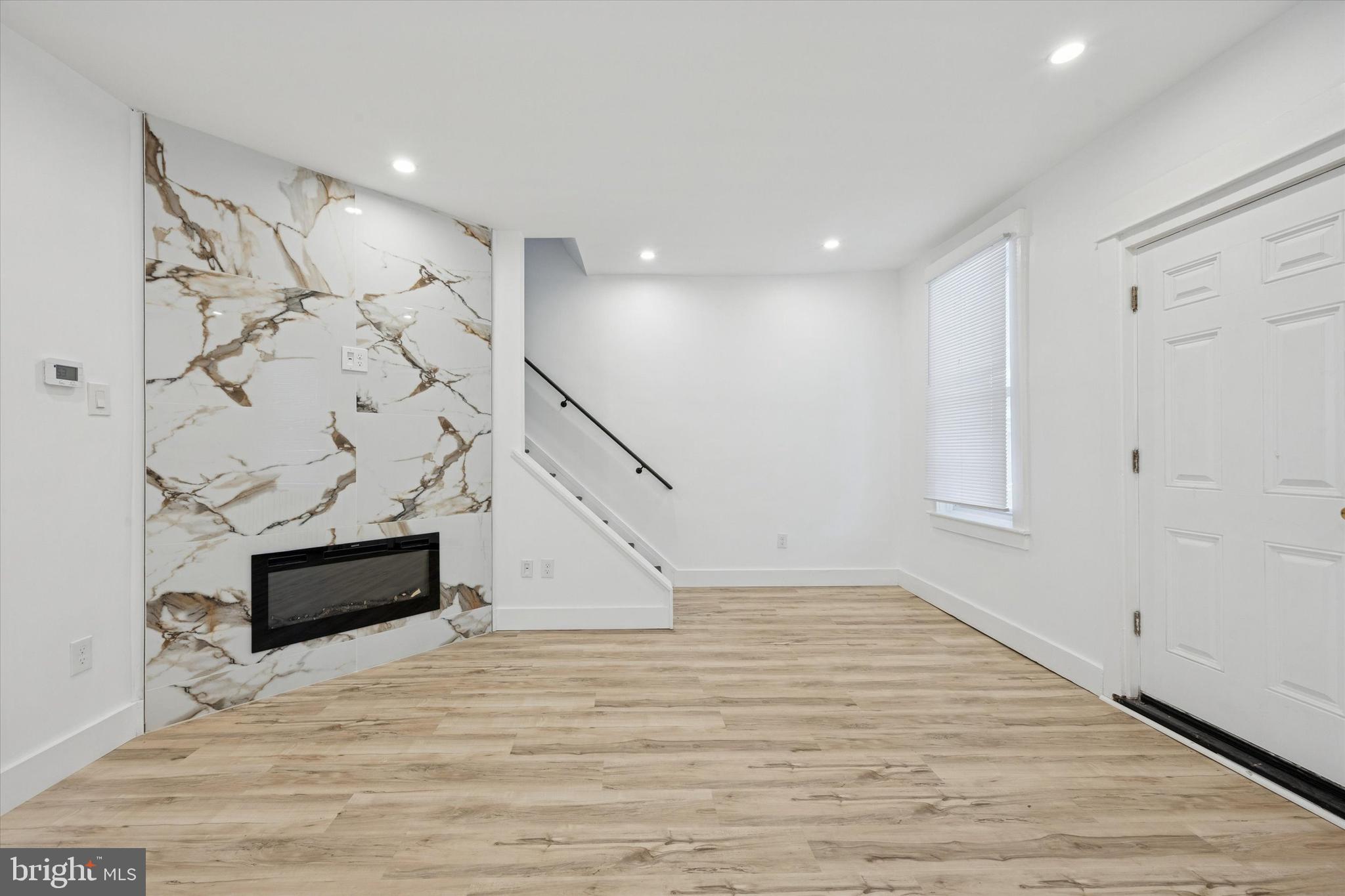 GERMANTOWN (EAST) - Residential