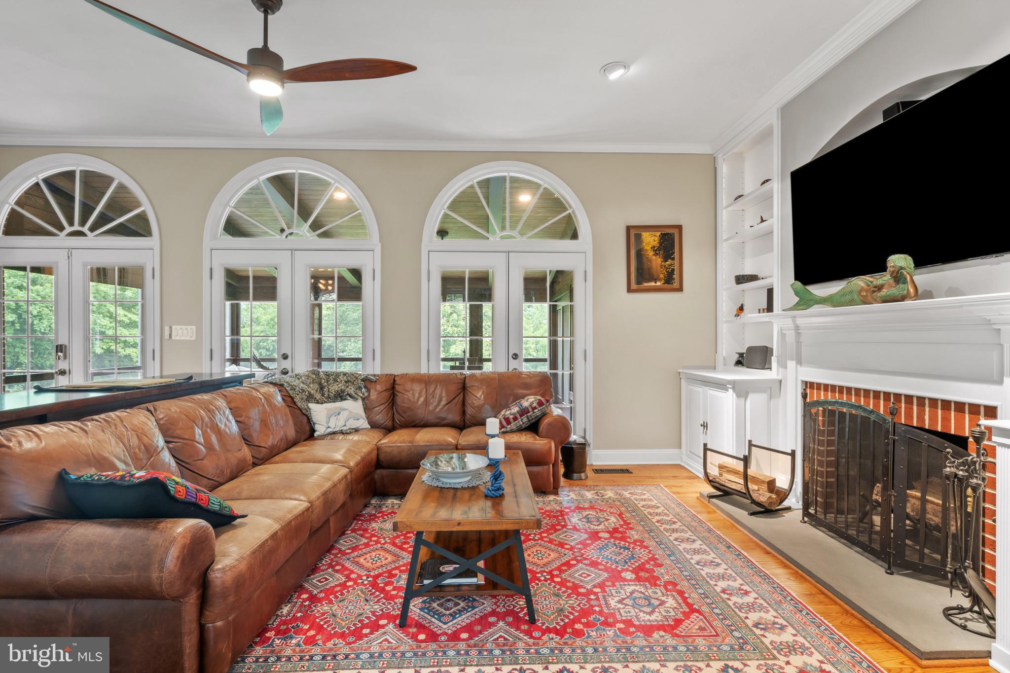 POPLAR POINT - Residential