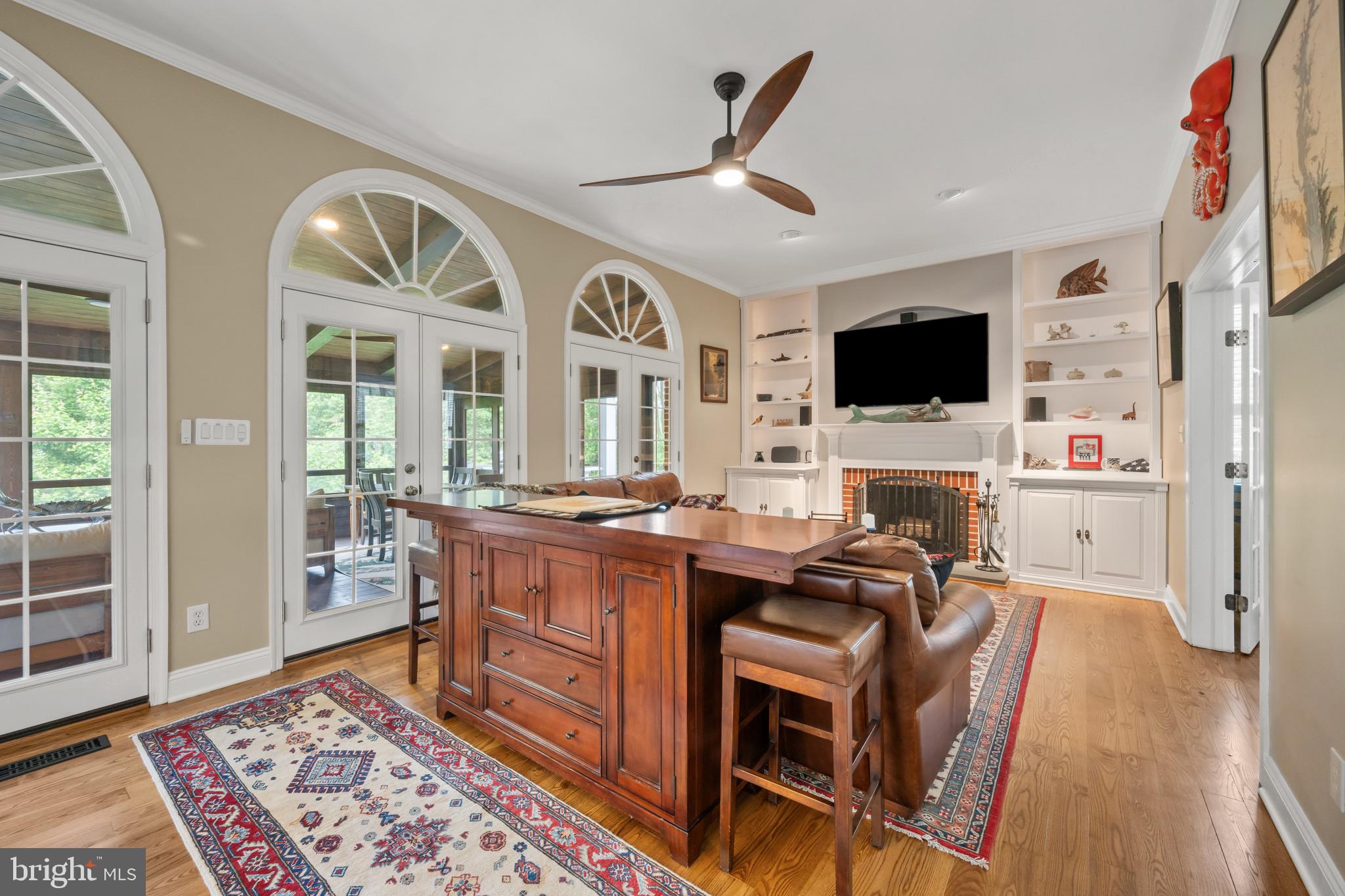 POPLAR POINT - Residential