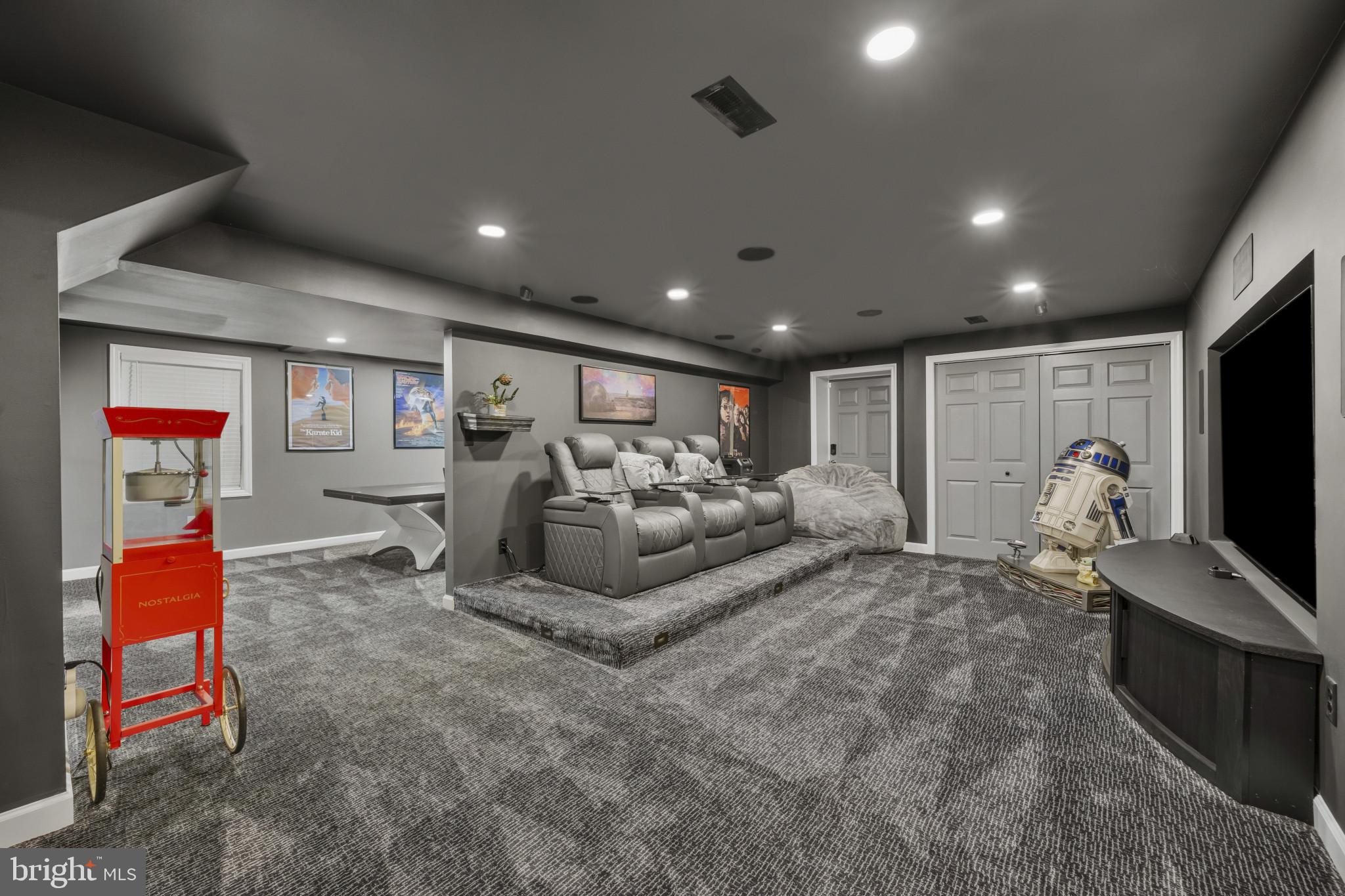 POPLAR POINT - Residential