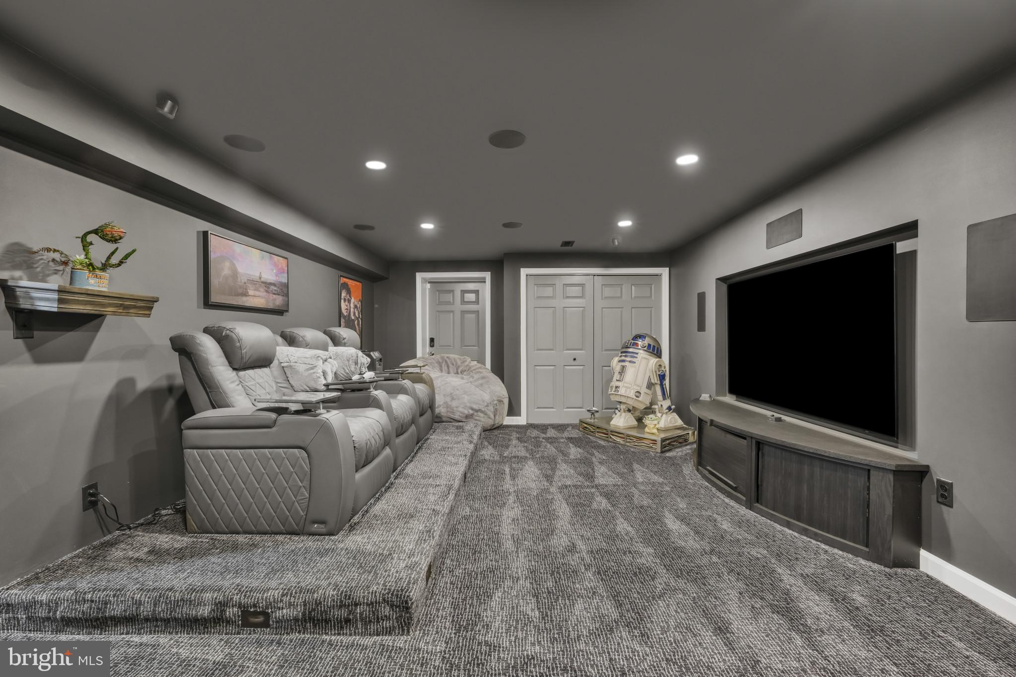 POPLAR POINT - Residential