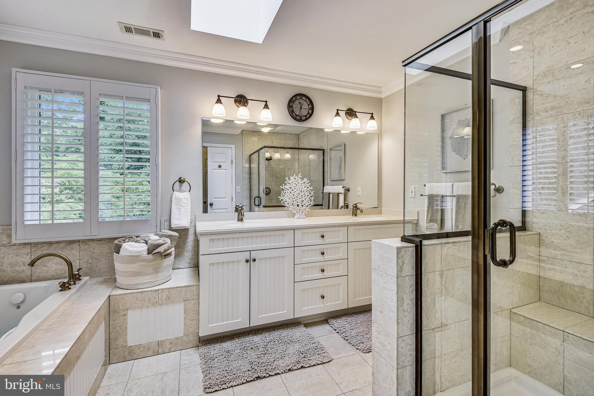 POPLAR POINT - Residential