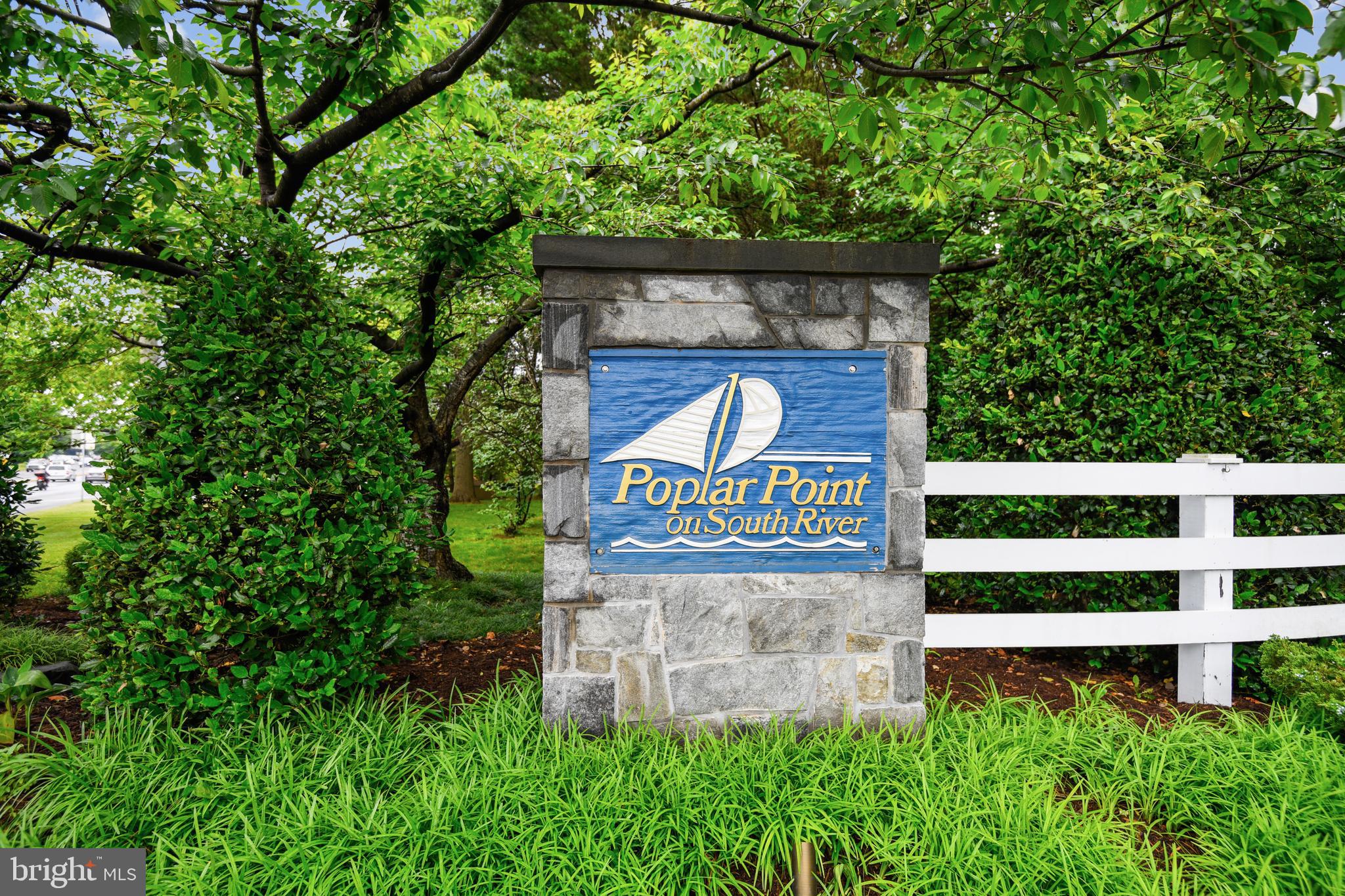 POPLAR POINT - Residential