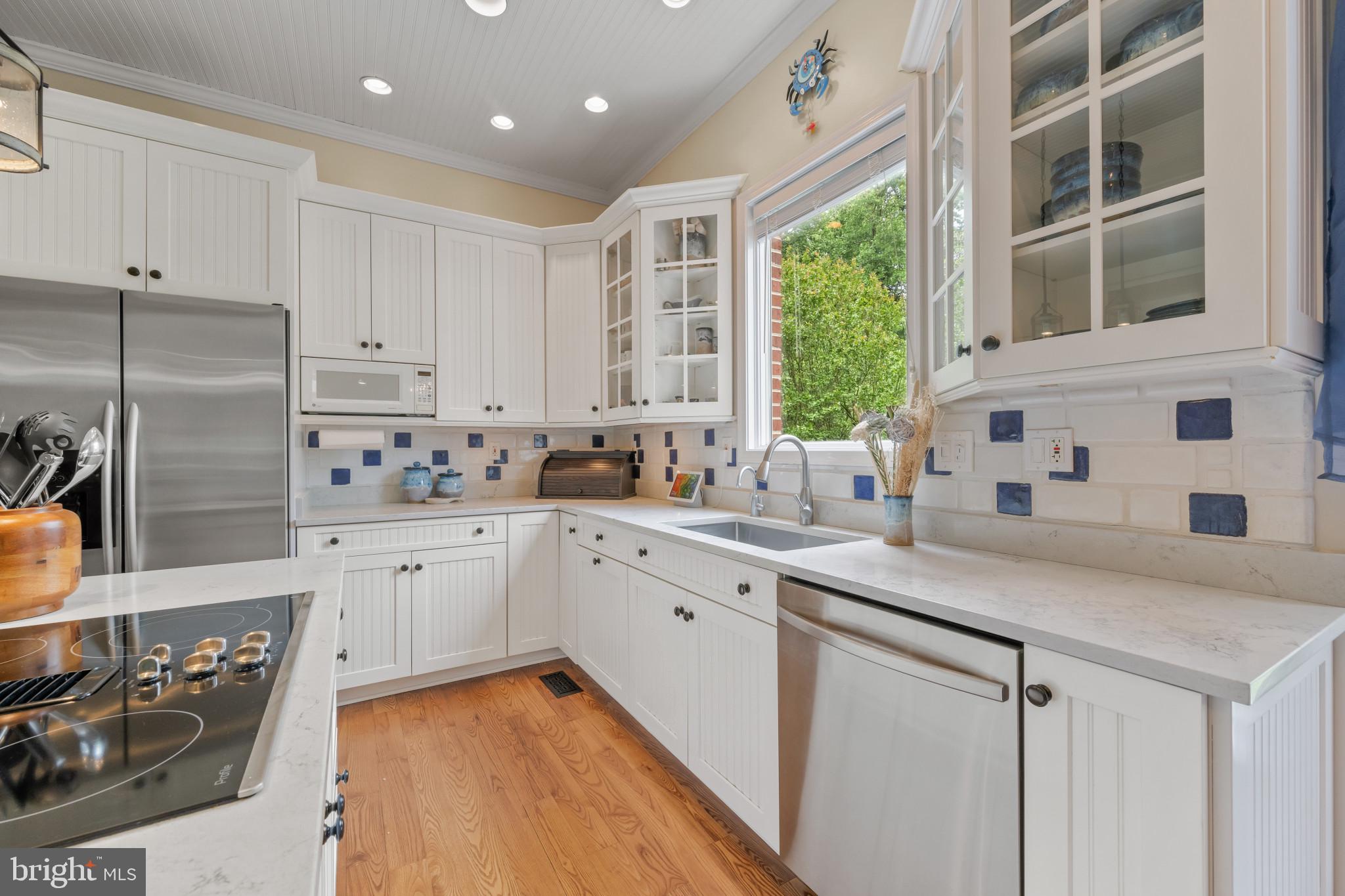 POPLAR POINT - Residential