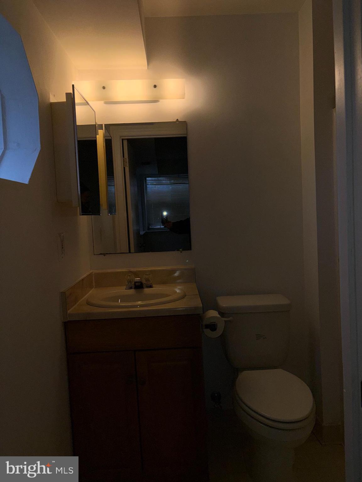 CROMWELL FOUNTAIN - Residential