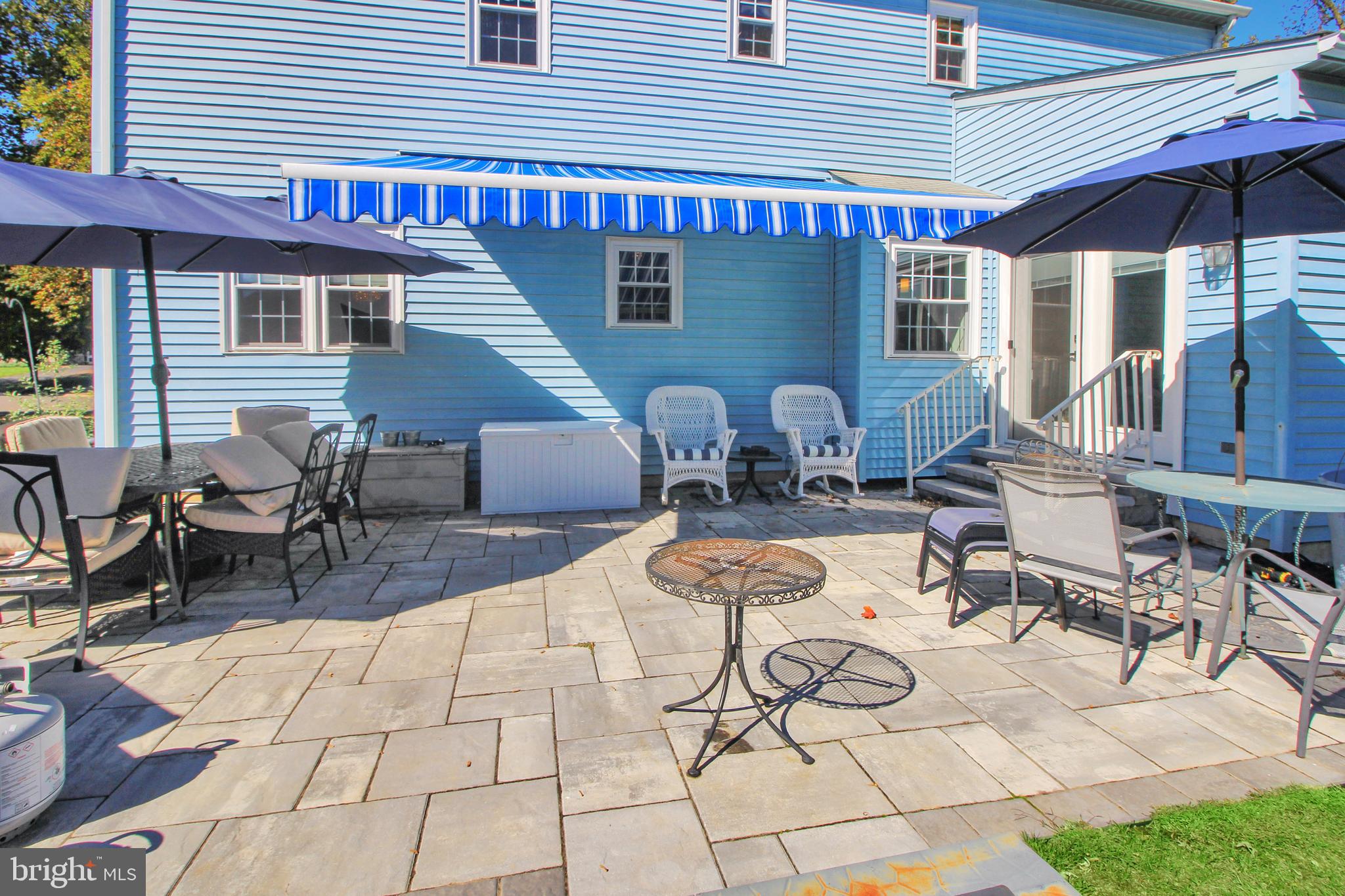 HILLCREST MDWS - Residential