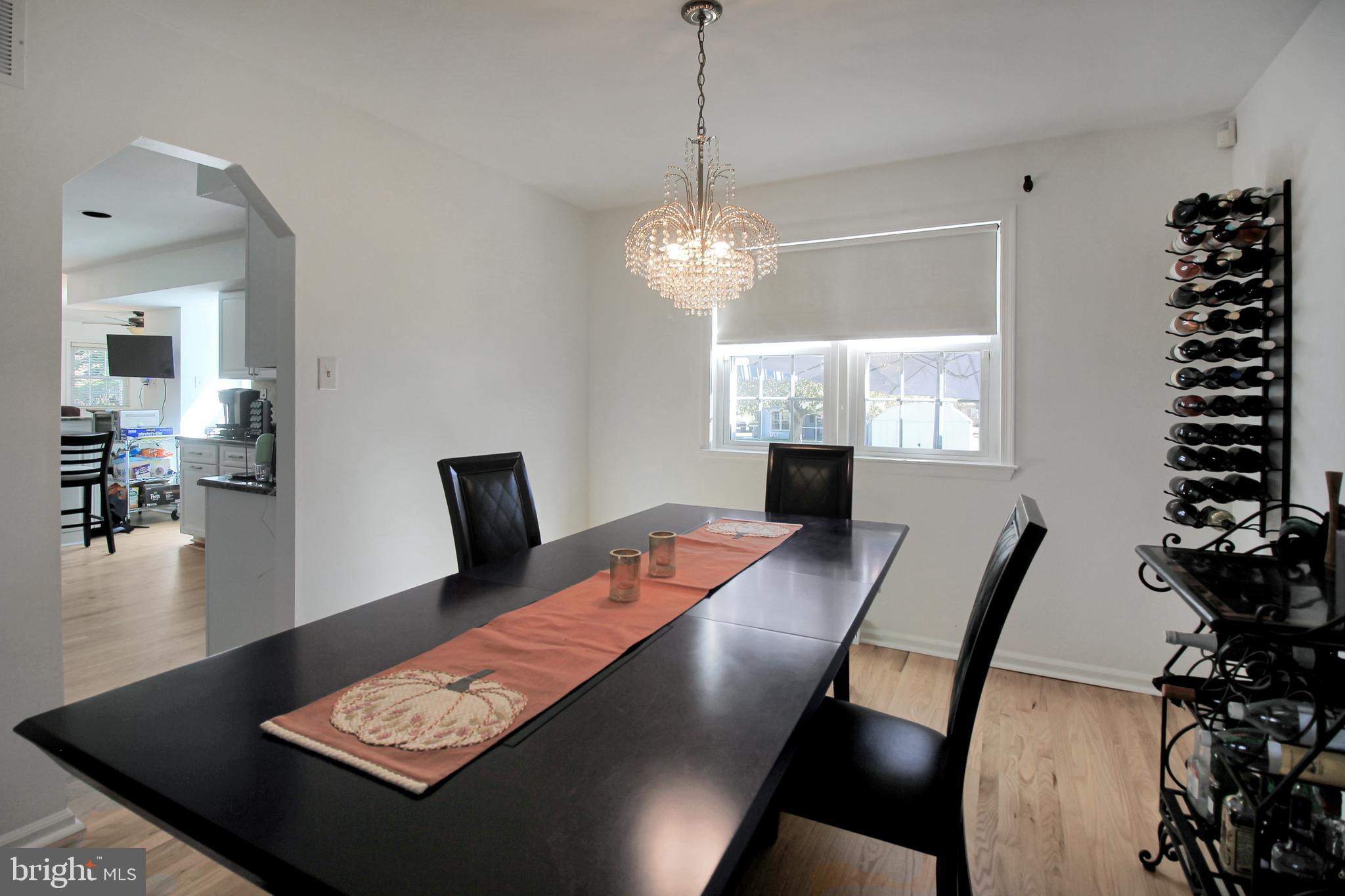 HILLCREST MDWS - Residential